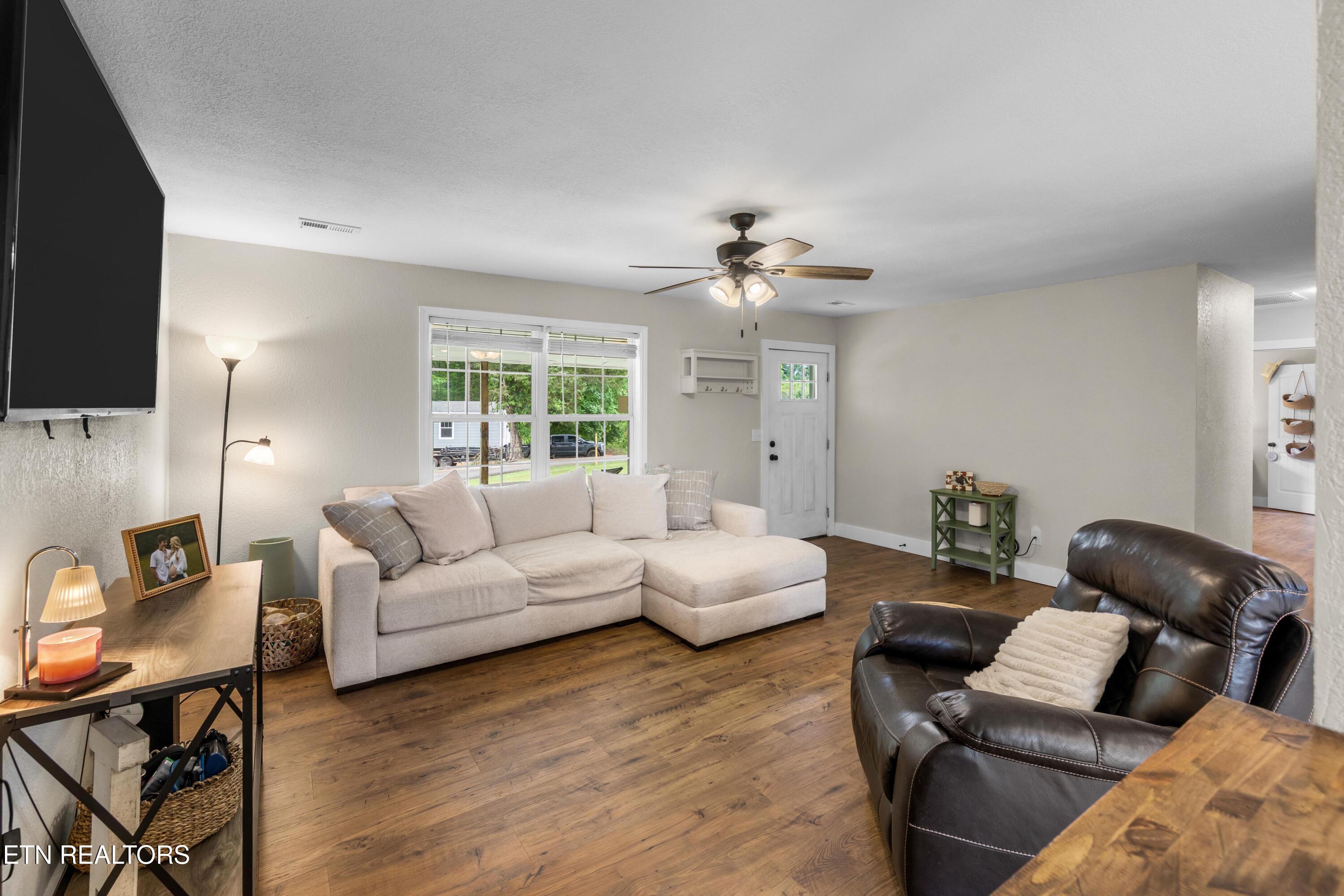 415 Mcghee Lane Jacksboro TN 37757
