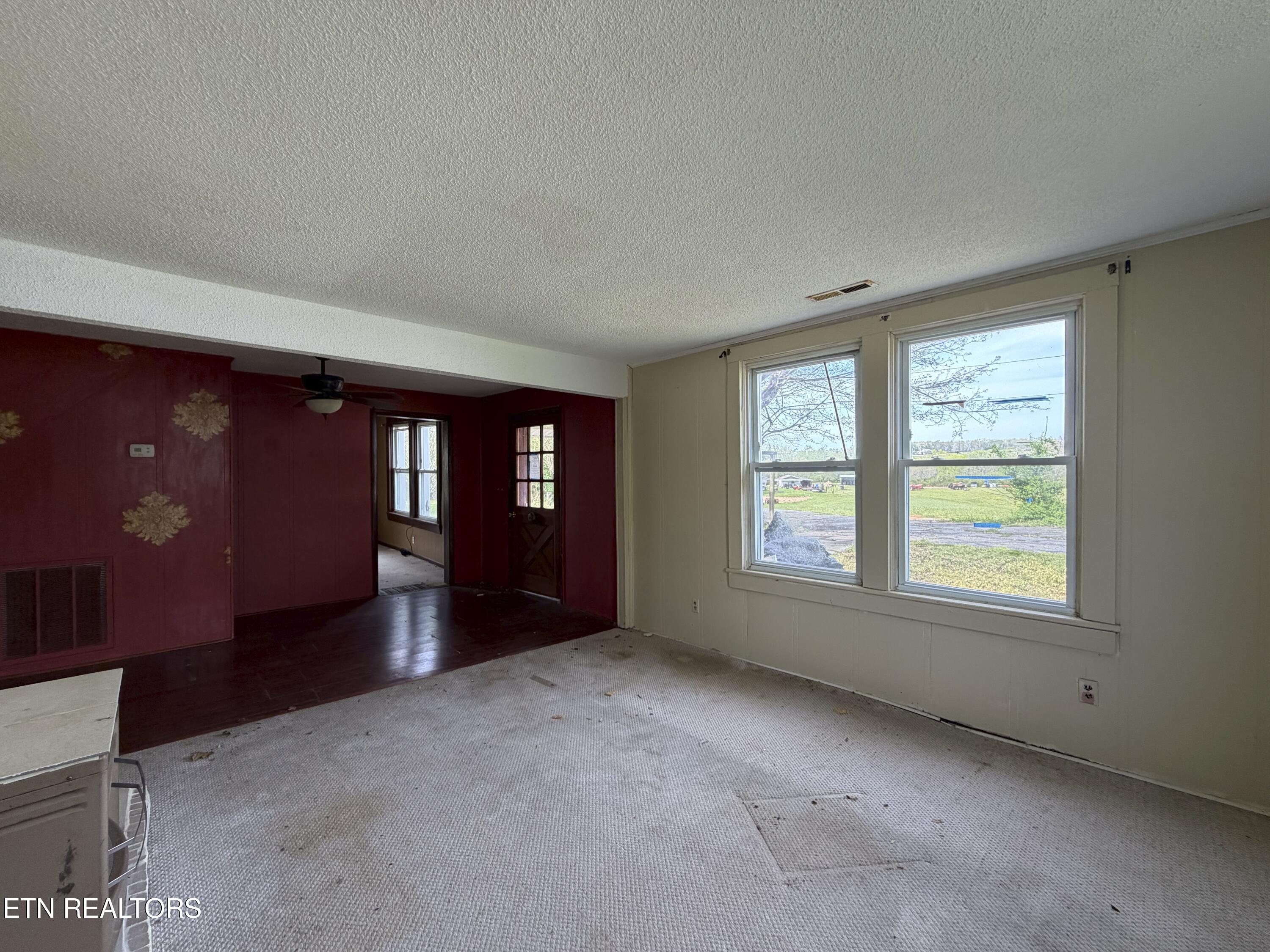 2011 Chestnut Street Sweetwater TN 37874
