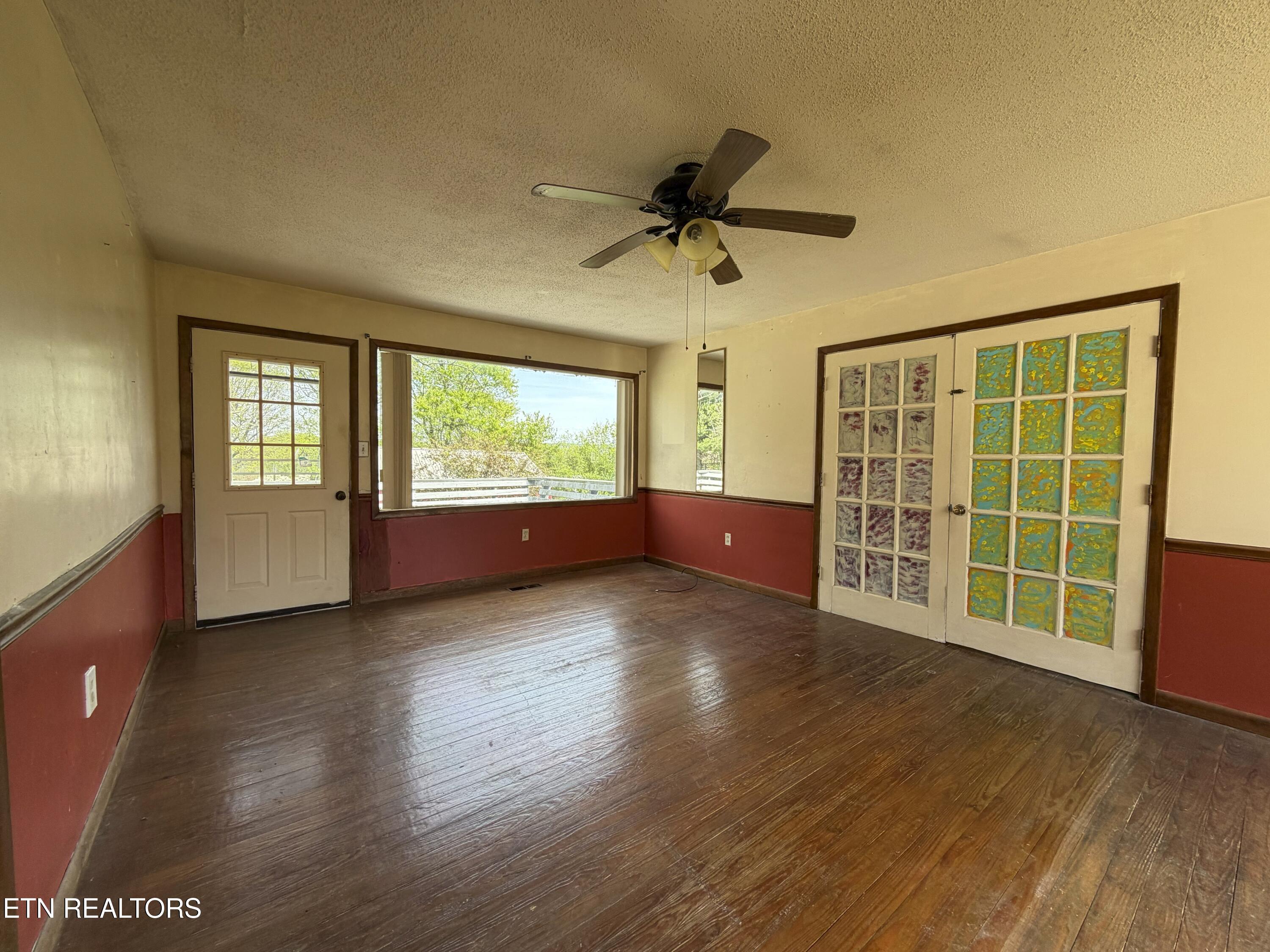2011 Chestnut Street Sweetwater TN 37874