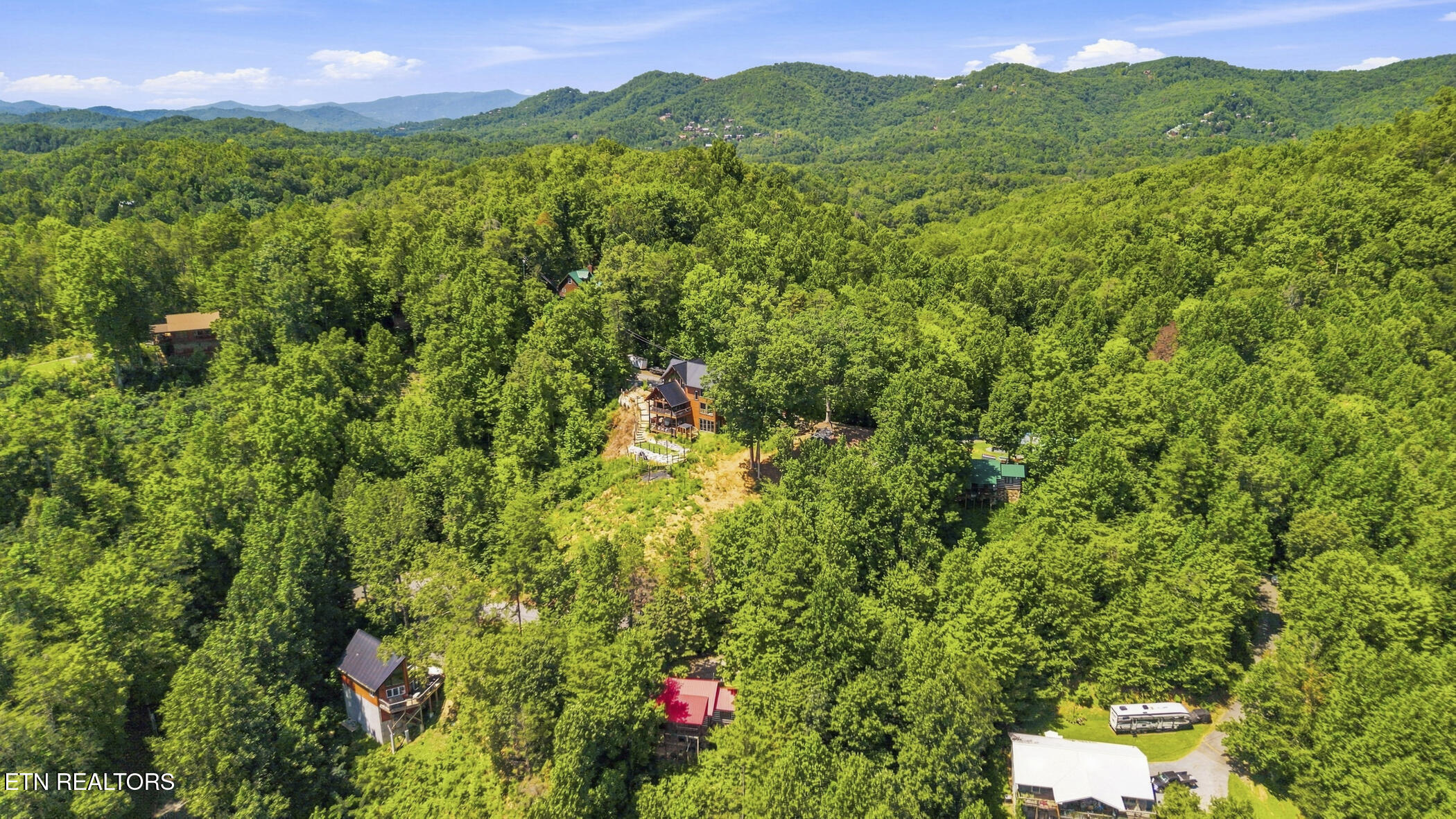1935 Sb Ogle Lane Sevierville TN 37876