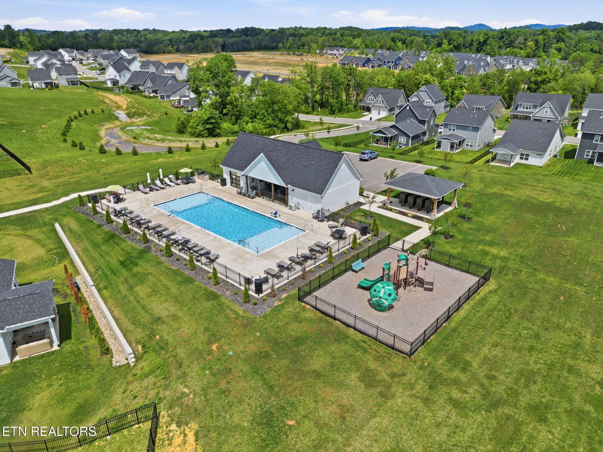 1640 Spring Berry Lane Knoxville TN 37924