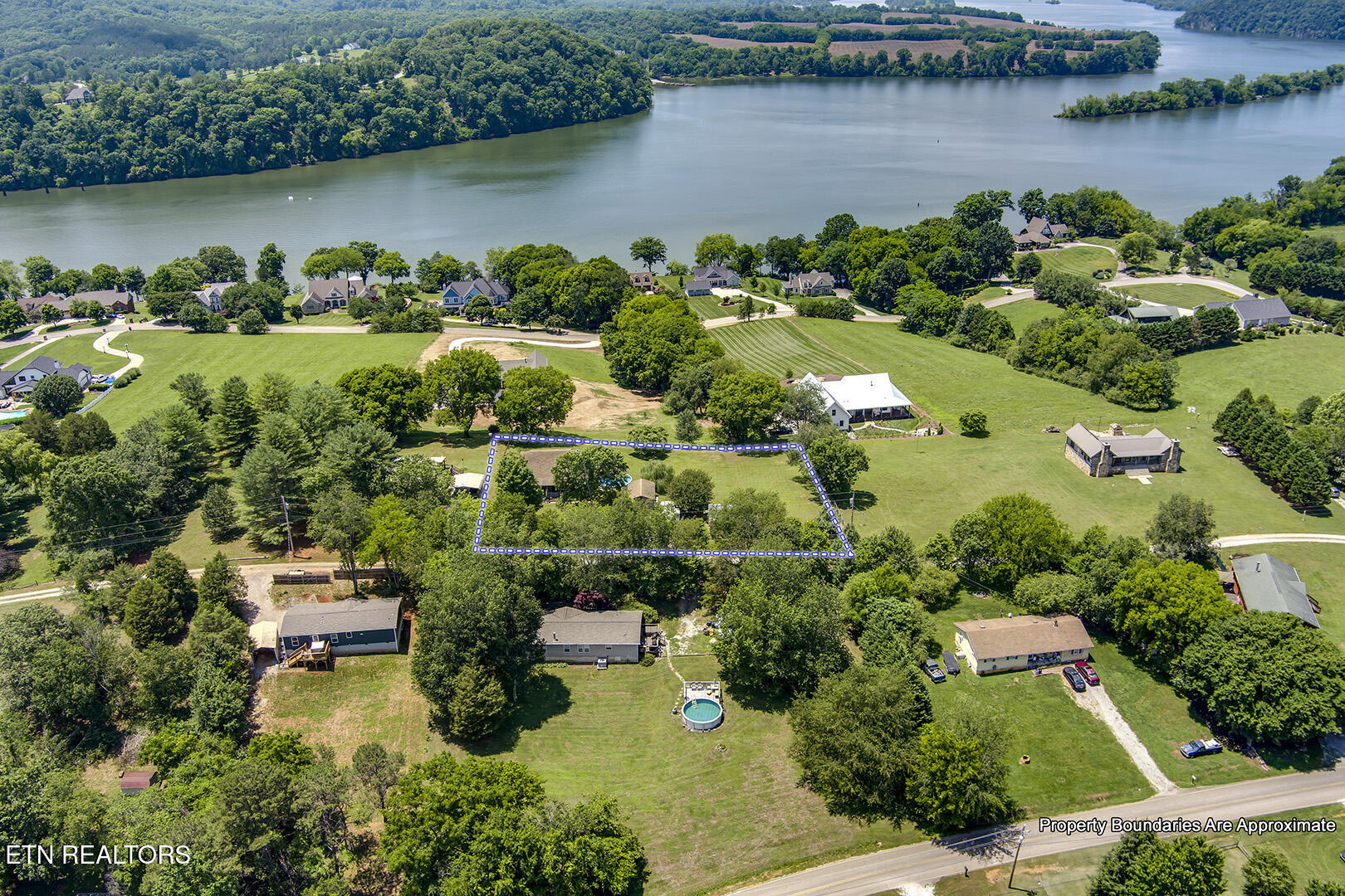 132 Morris Lane Kingston TN 37763