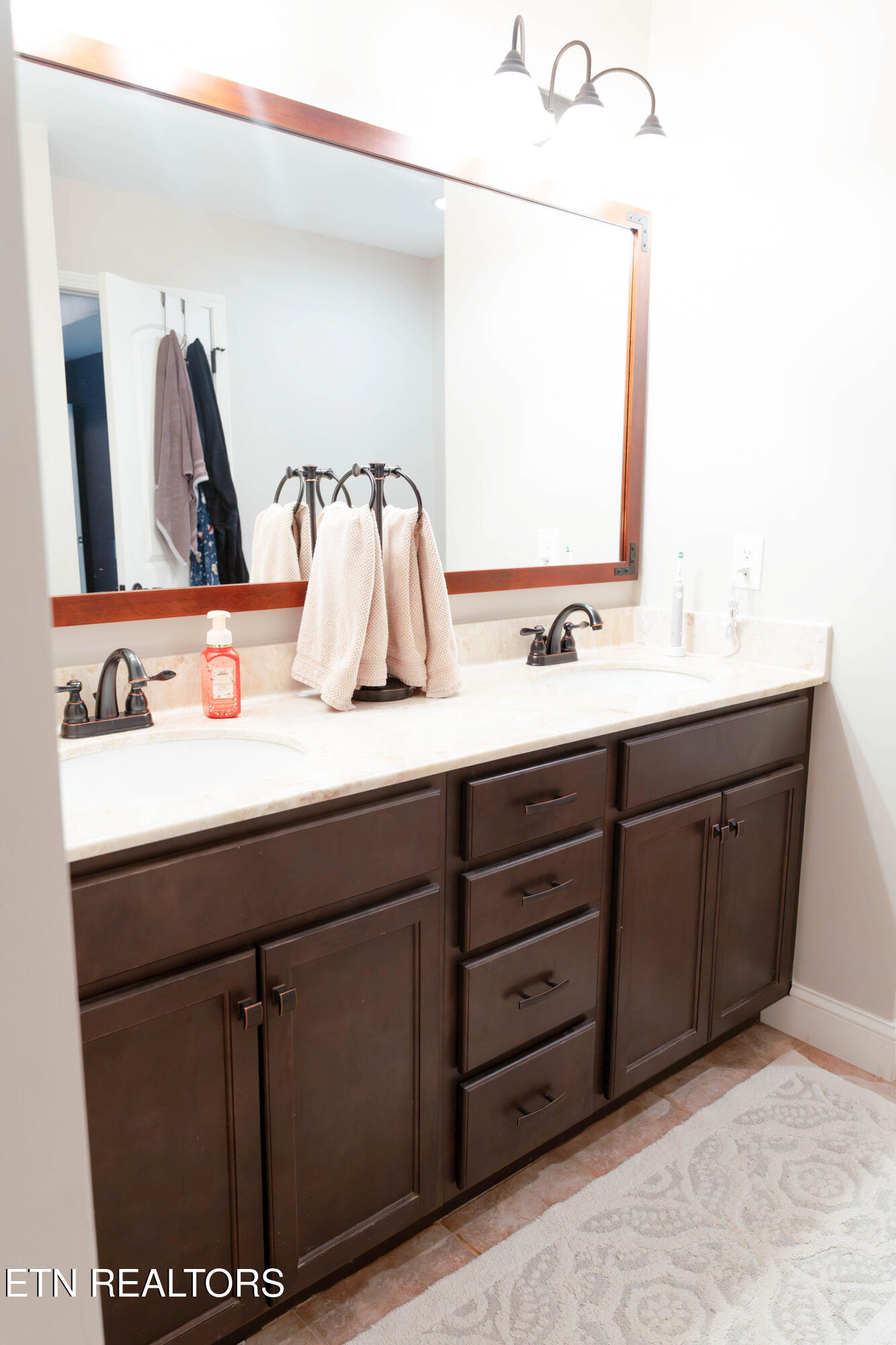 7248 Thornbrook Lane Powell TN 37849