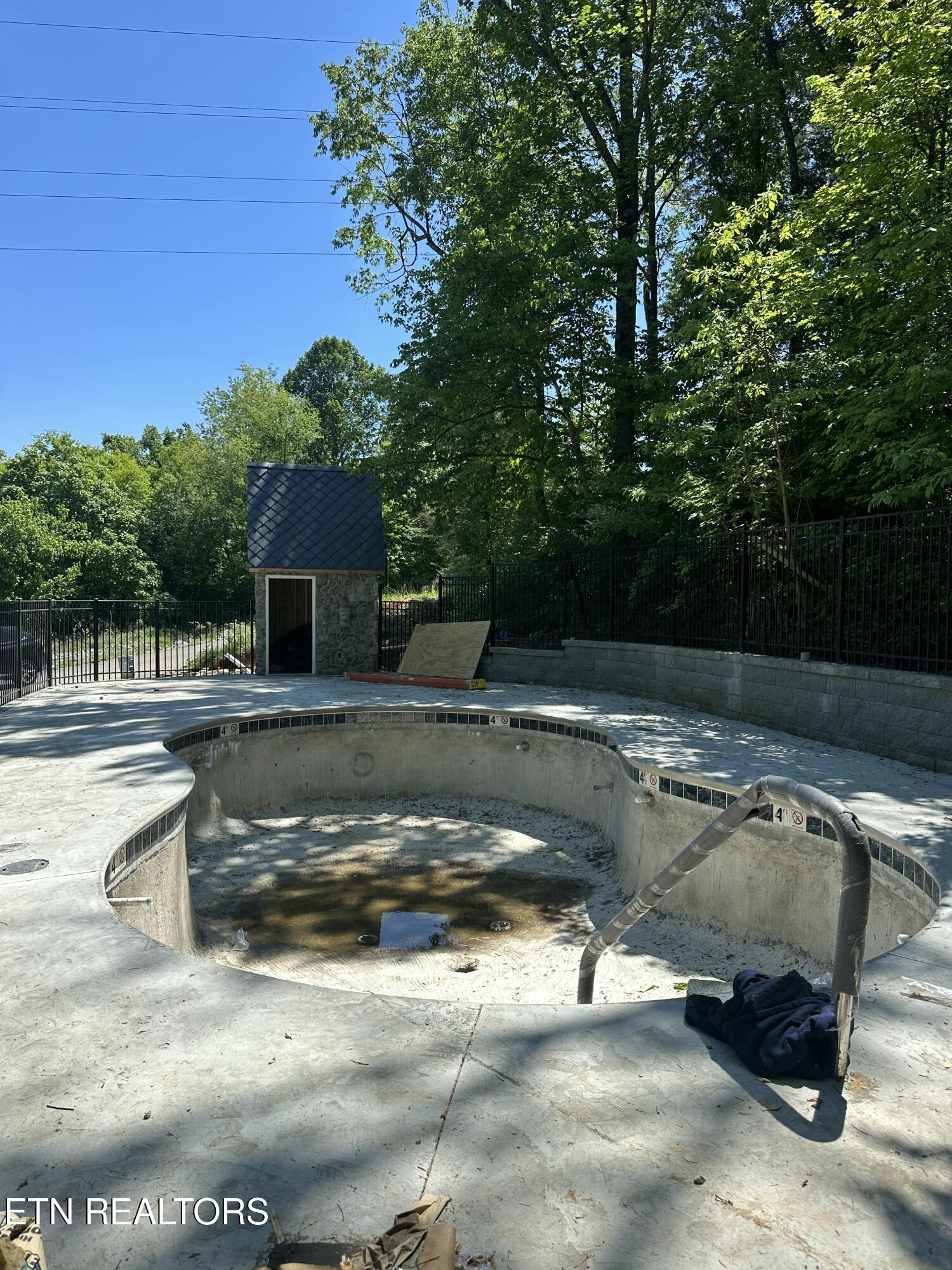 970 Douglas Dam Road Kodak TN 37764