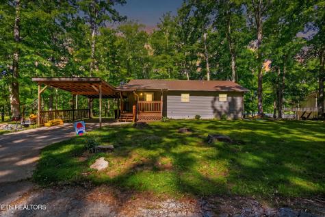 603 S Lake Drive Oneida TN 37841