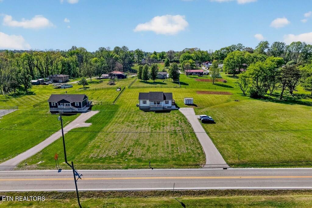 8664 Old Kentucky Road Sparta TN 38583