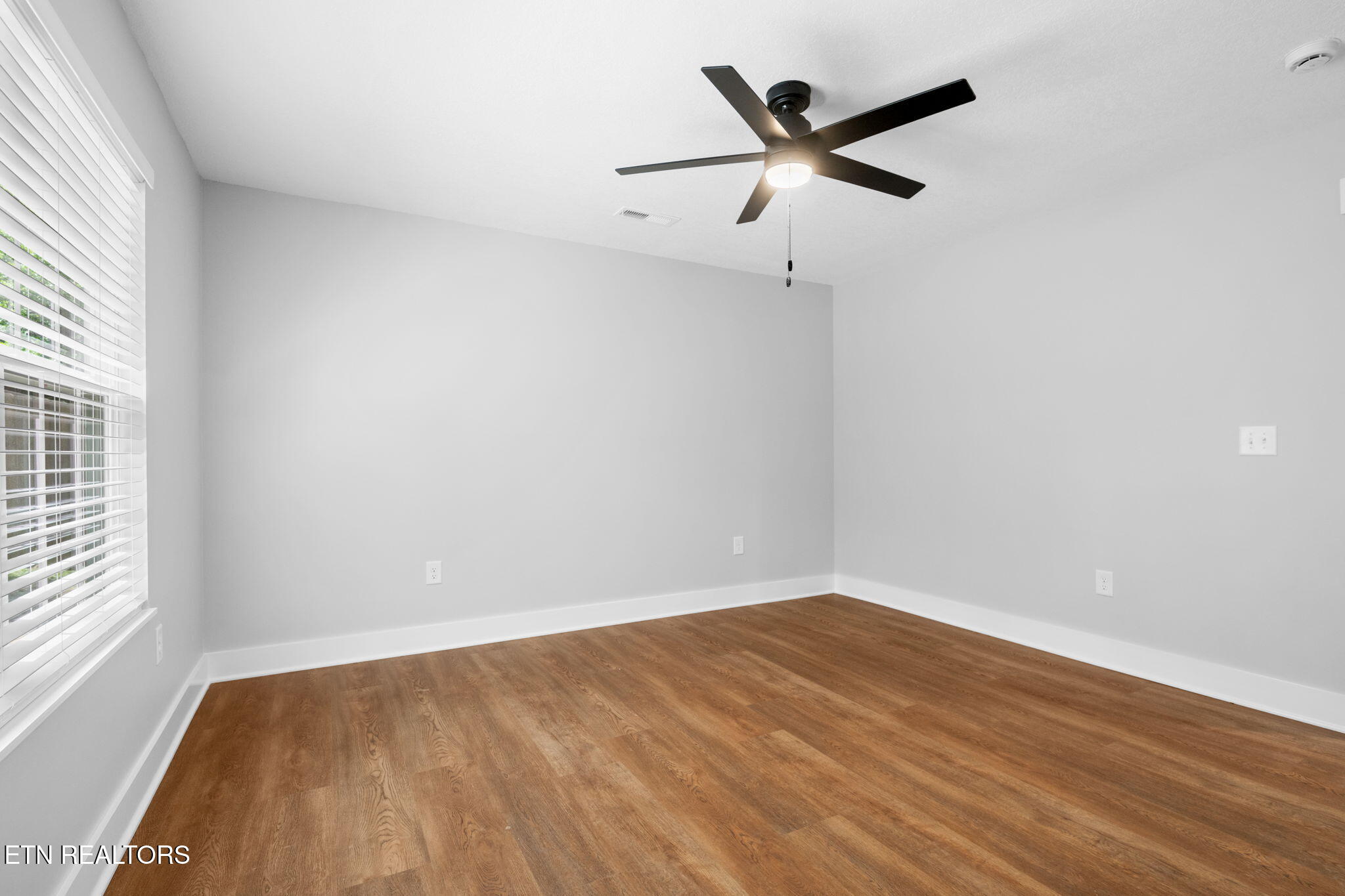 212 Doe Run Boulevard Clinton TN 37716