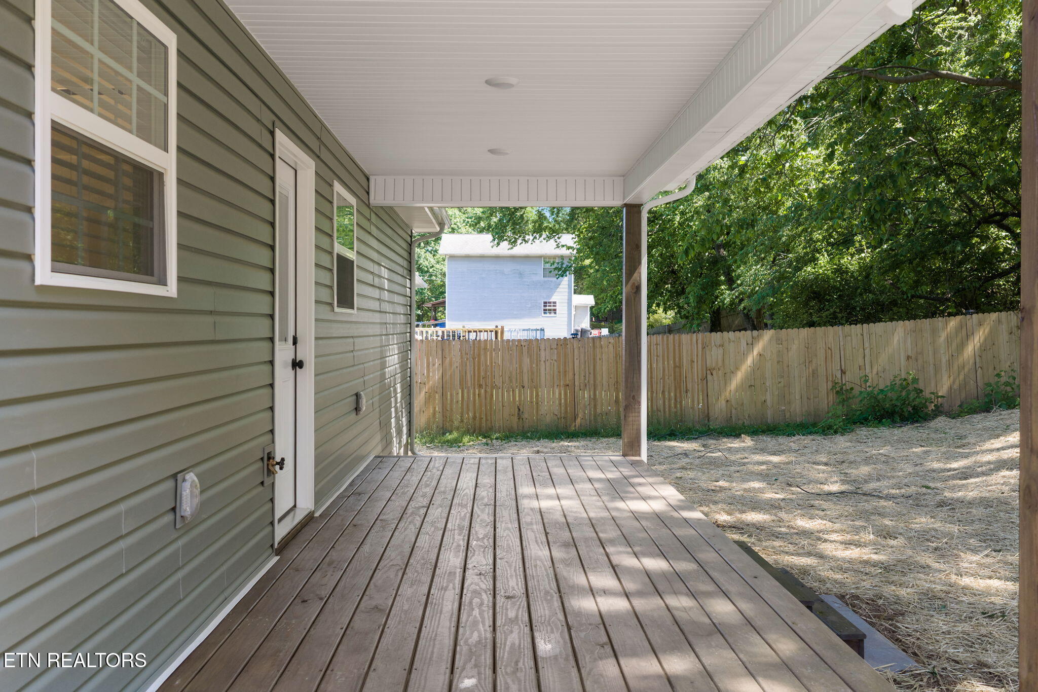 212 Doe Run Boulevard Clinton TN 37716