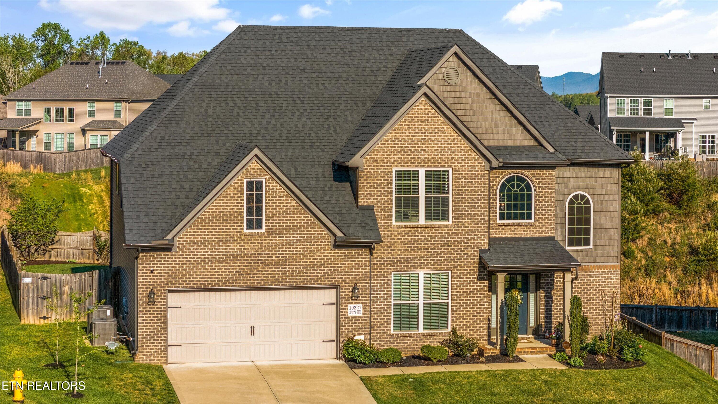 10227 Jumping Frog Lane Knoxville TN 37932