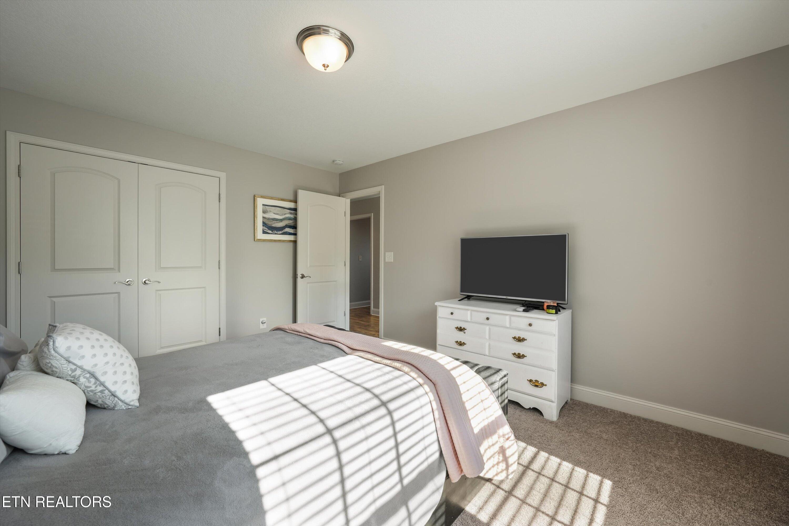 10227 Jumping Frog Lane Knoxville TN 37932