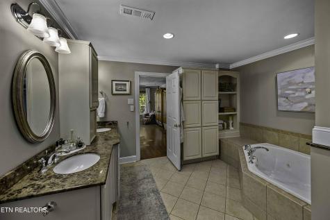 6933 Old Kent Drive Knoxville TN 37919