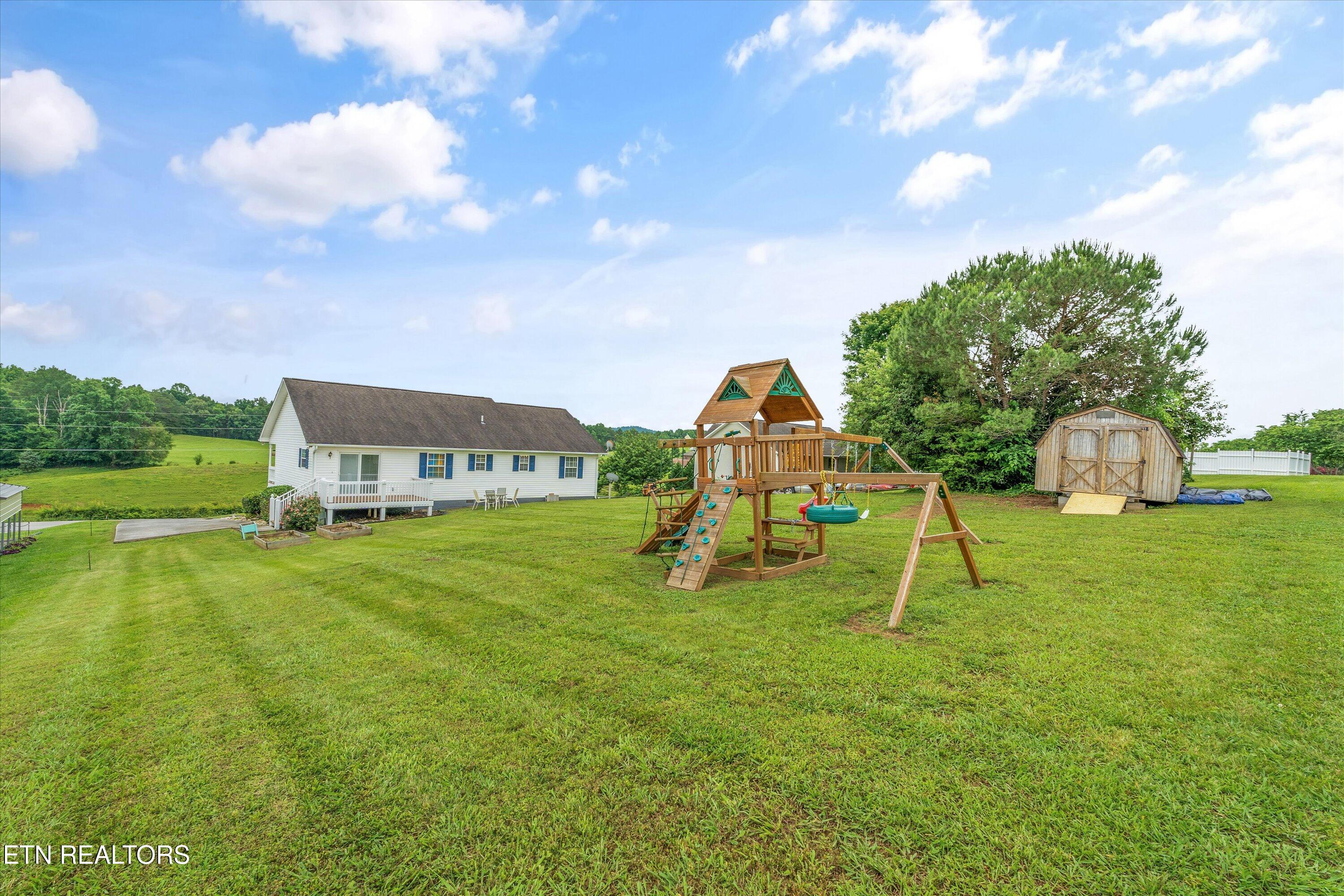 727 Old Store Road Madisonville TN 37354