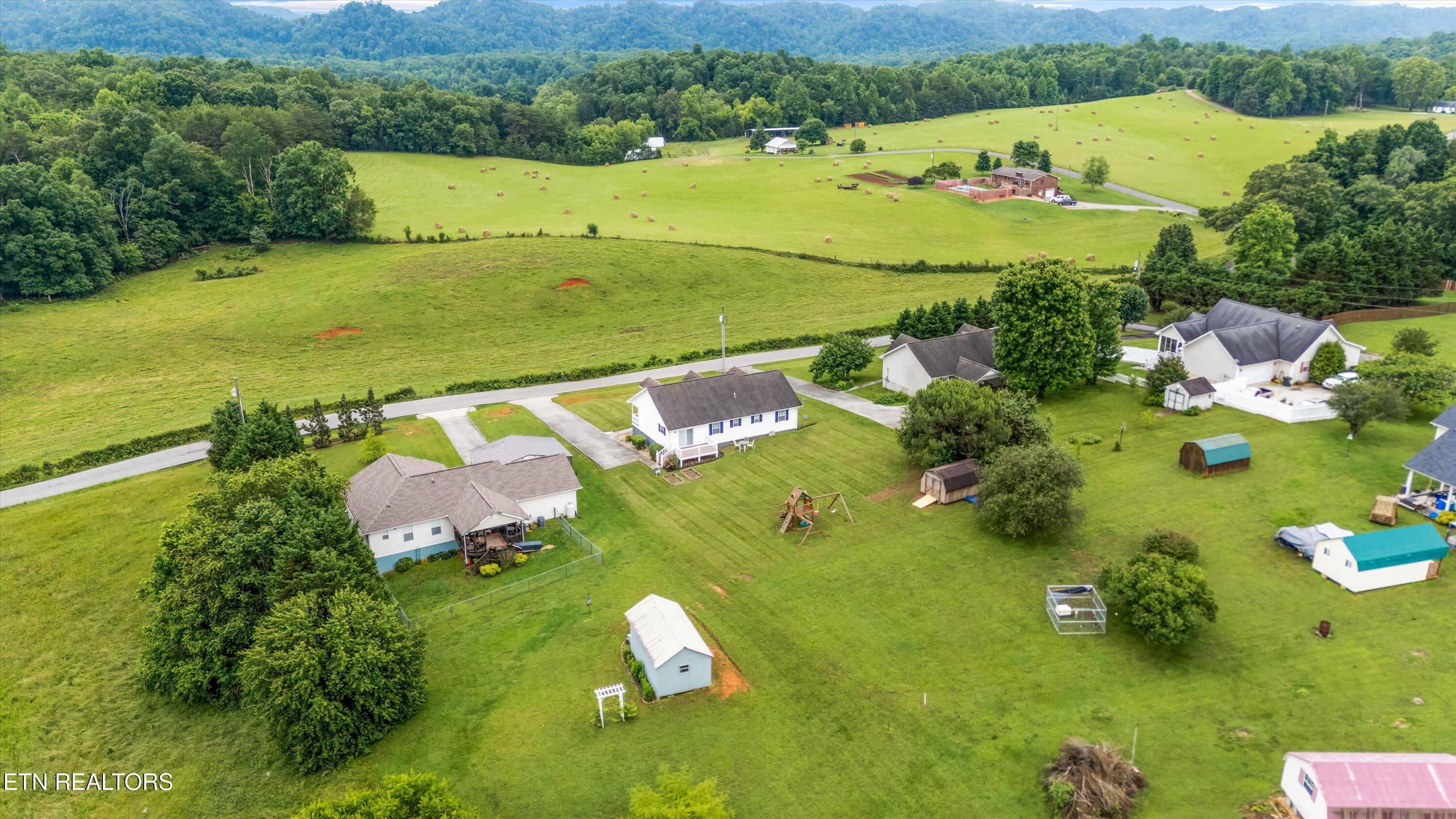 727 Old Store Road Madisonville TN 37354
