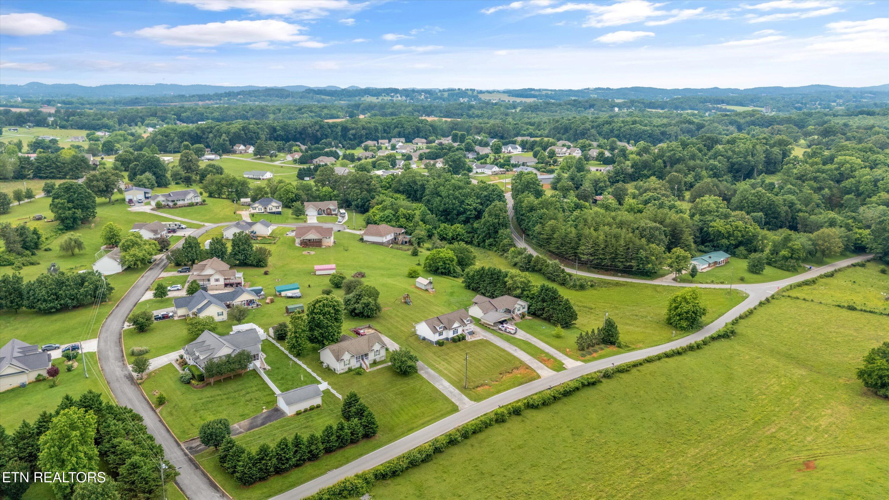 727 Old Store Road Madisonville TN 37354