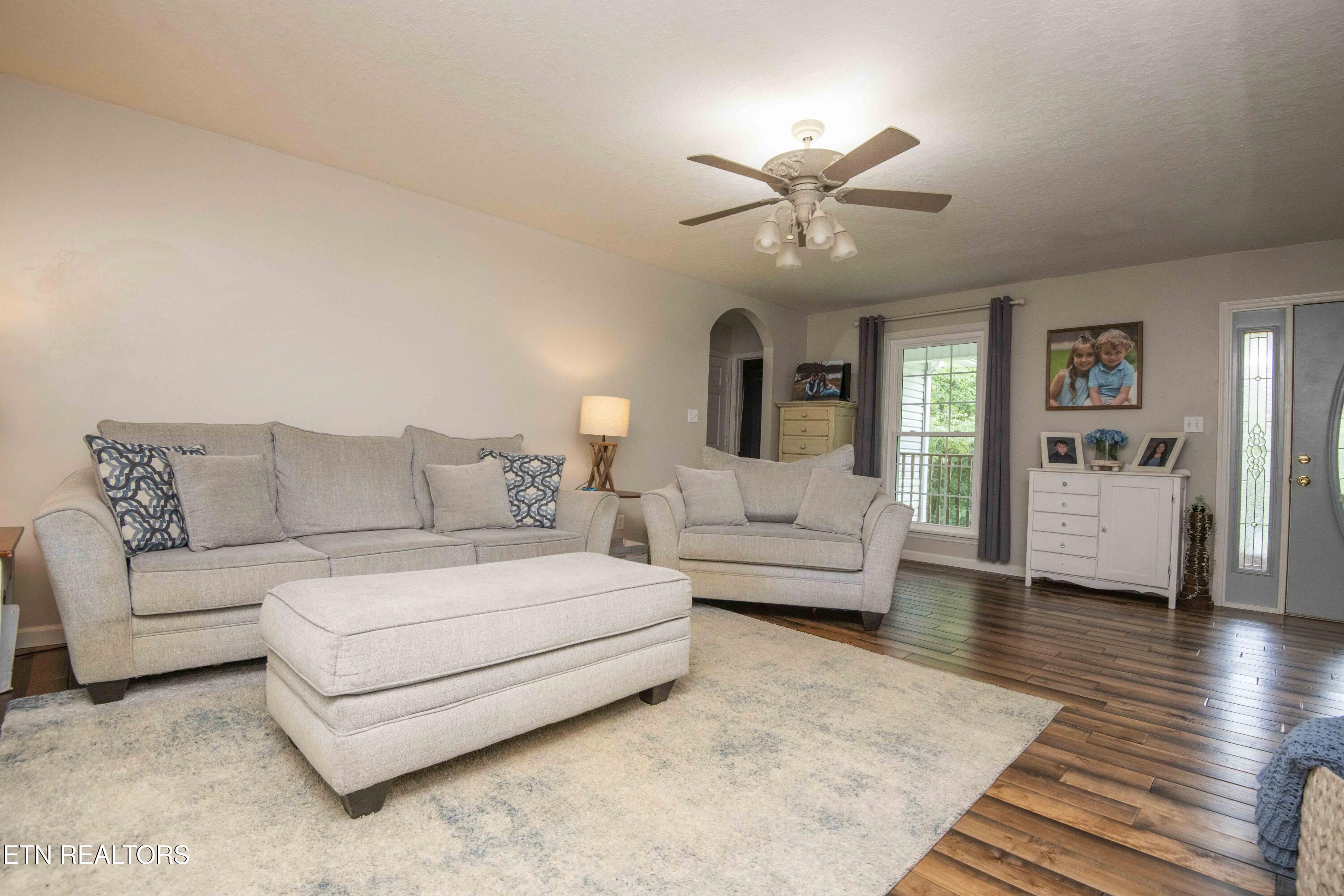123 Southlake Drive Kingston TN 37763
