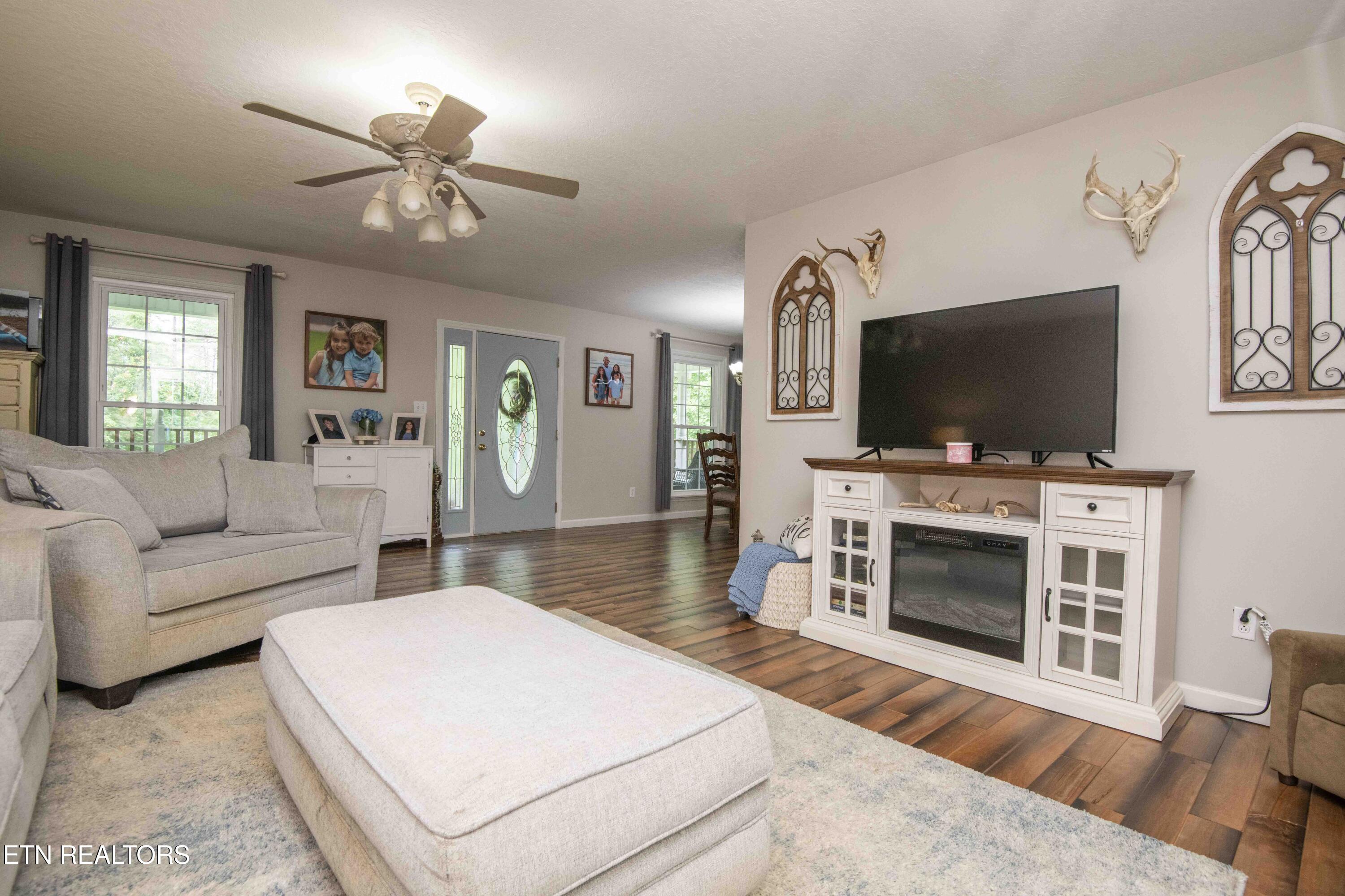 123 Southlake Drive Kingston TN 37763