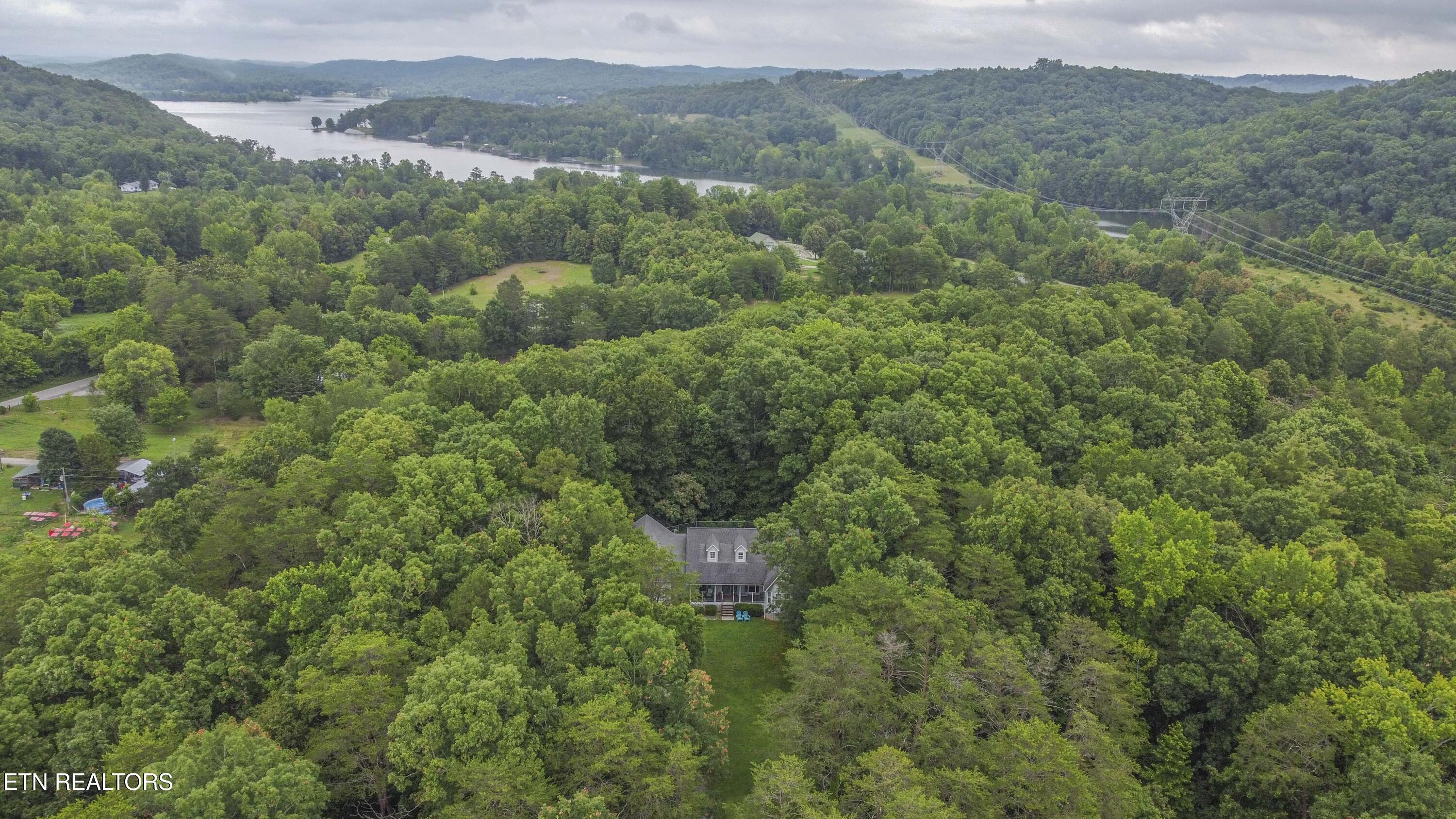 123 Southlake Drive Kingston TN 37763