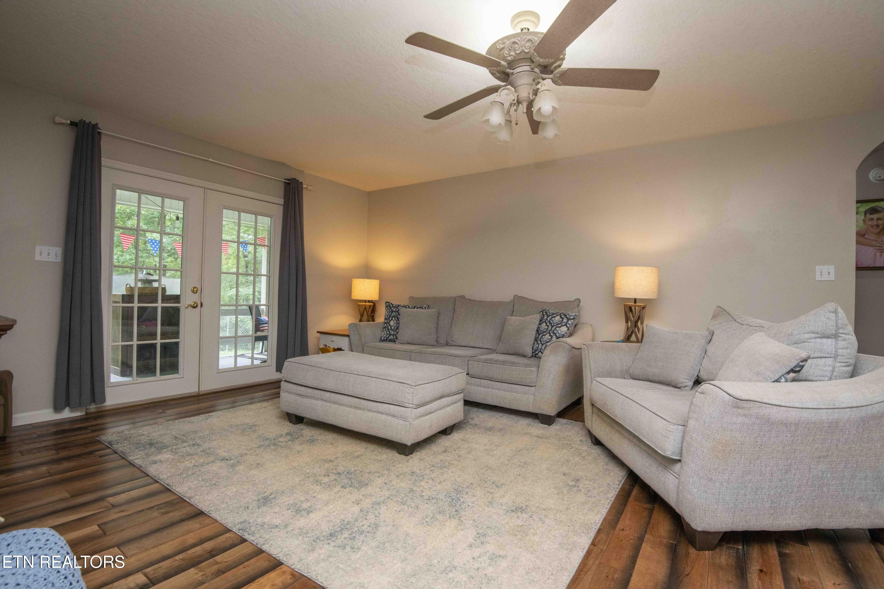 123 Southlake Drive Kingston TN 37763