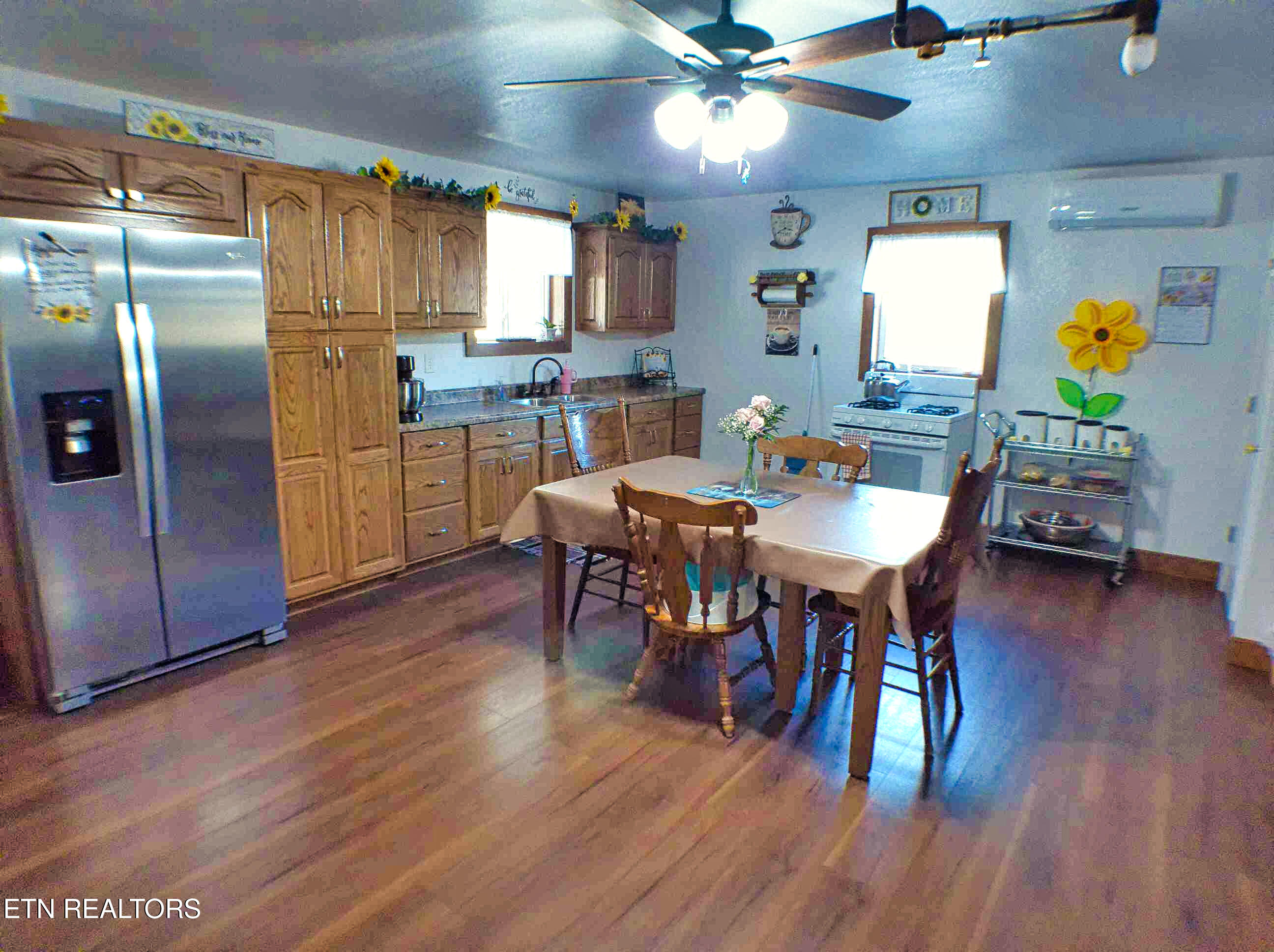 128 Knepp Road Deer Lodge TN 37726