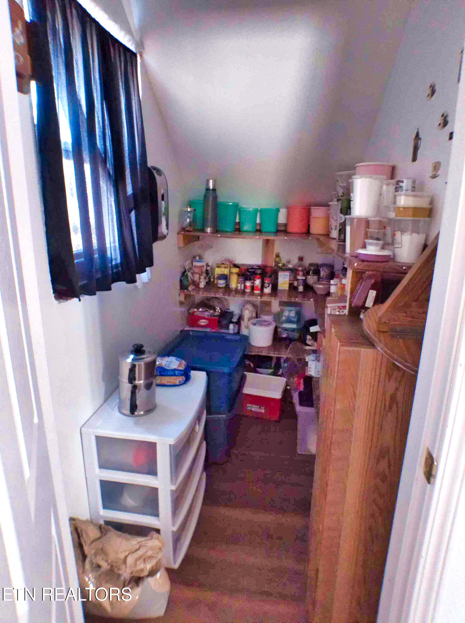 128 Knepp Road Deer Lodge TN 37726