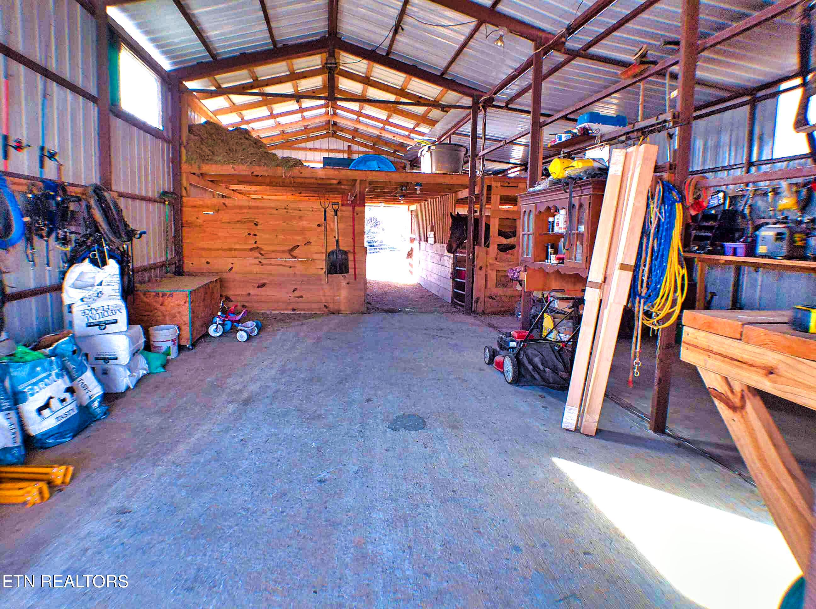 128 Knepp Road Deer Lodge TN 37726