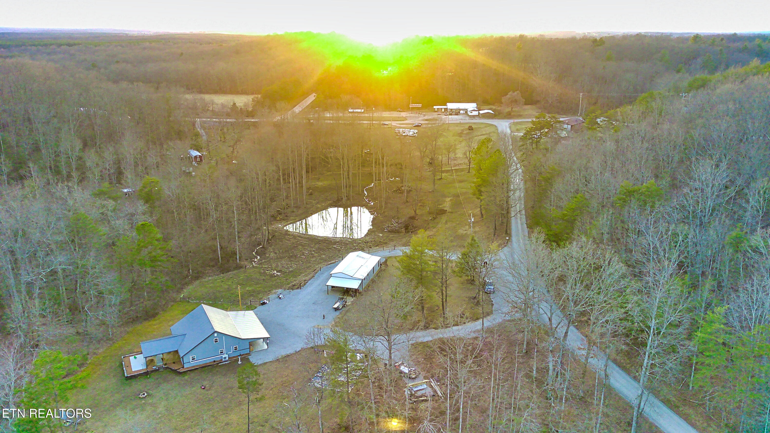 128 Knepp Road Deer Lodge TN 37726