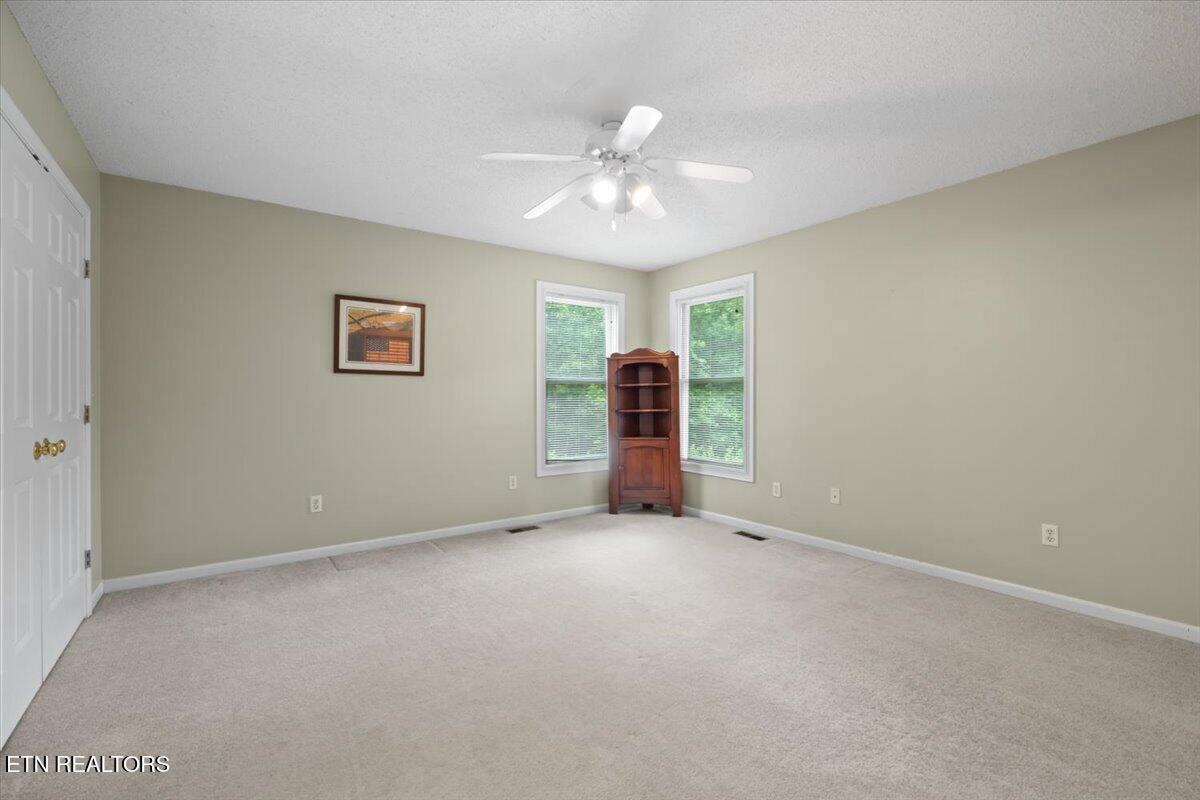 185 Valley View Lane Jellico TN 37762
