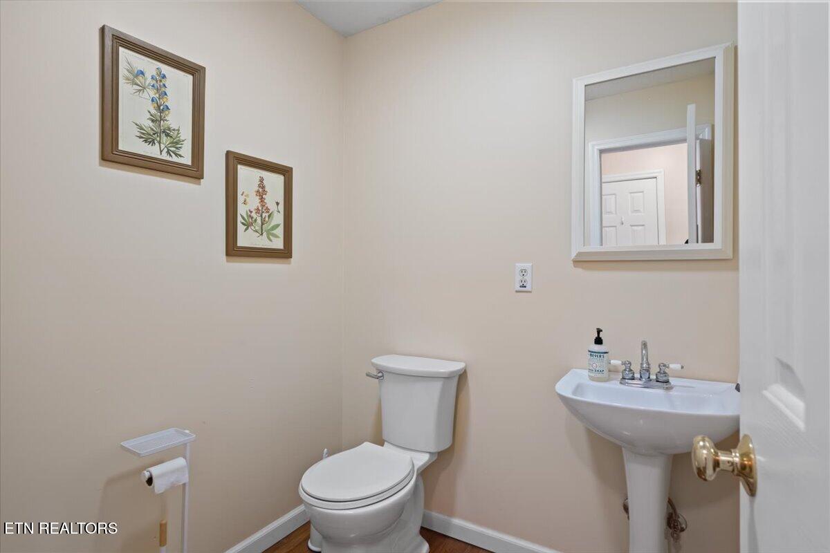 185 Valley View Lane Jellico TN 37762