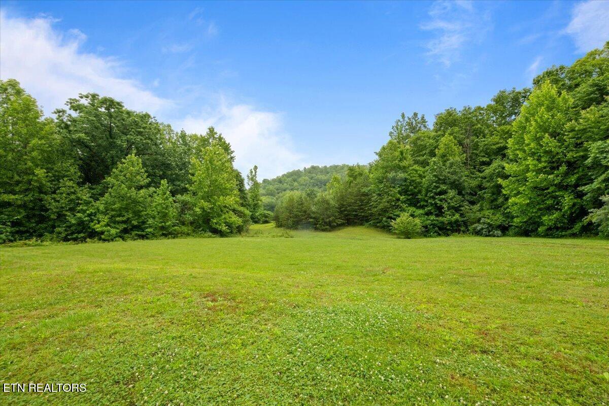 185 Valley View Lane Jellico TN 37762