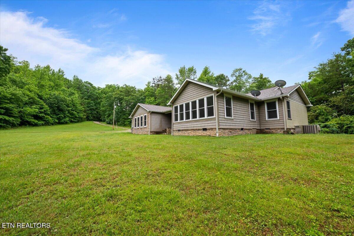 185 Valley View Lane Jellico TN 37762