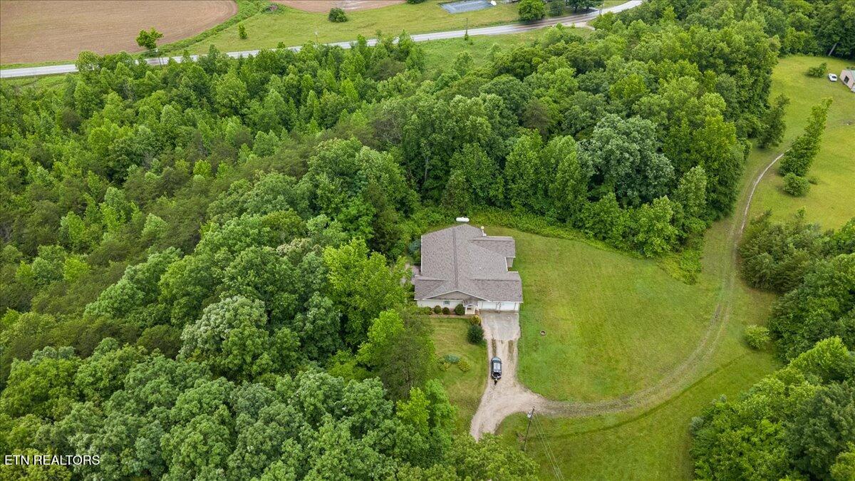 185 Valley View Lane Jellico TN 37762