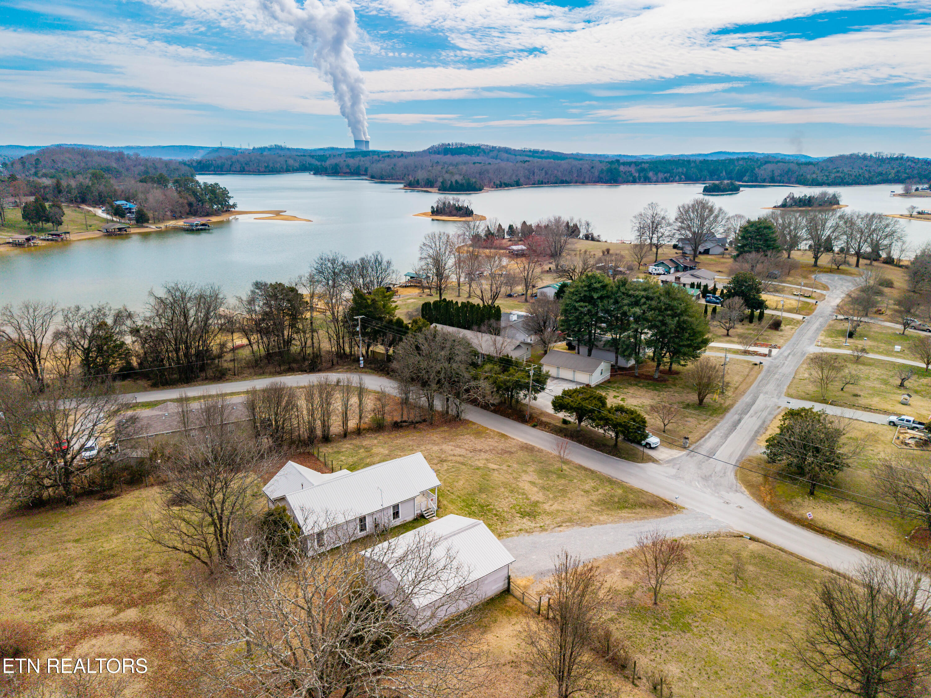 631 Pin Hook Road Spring City TN 37381