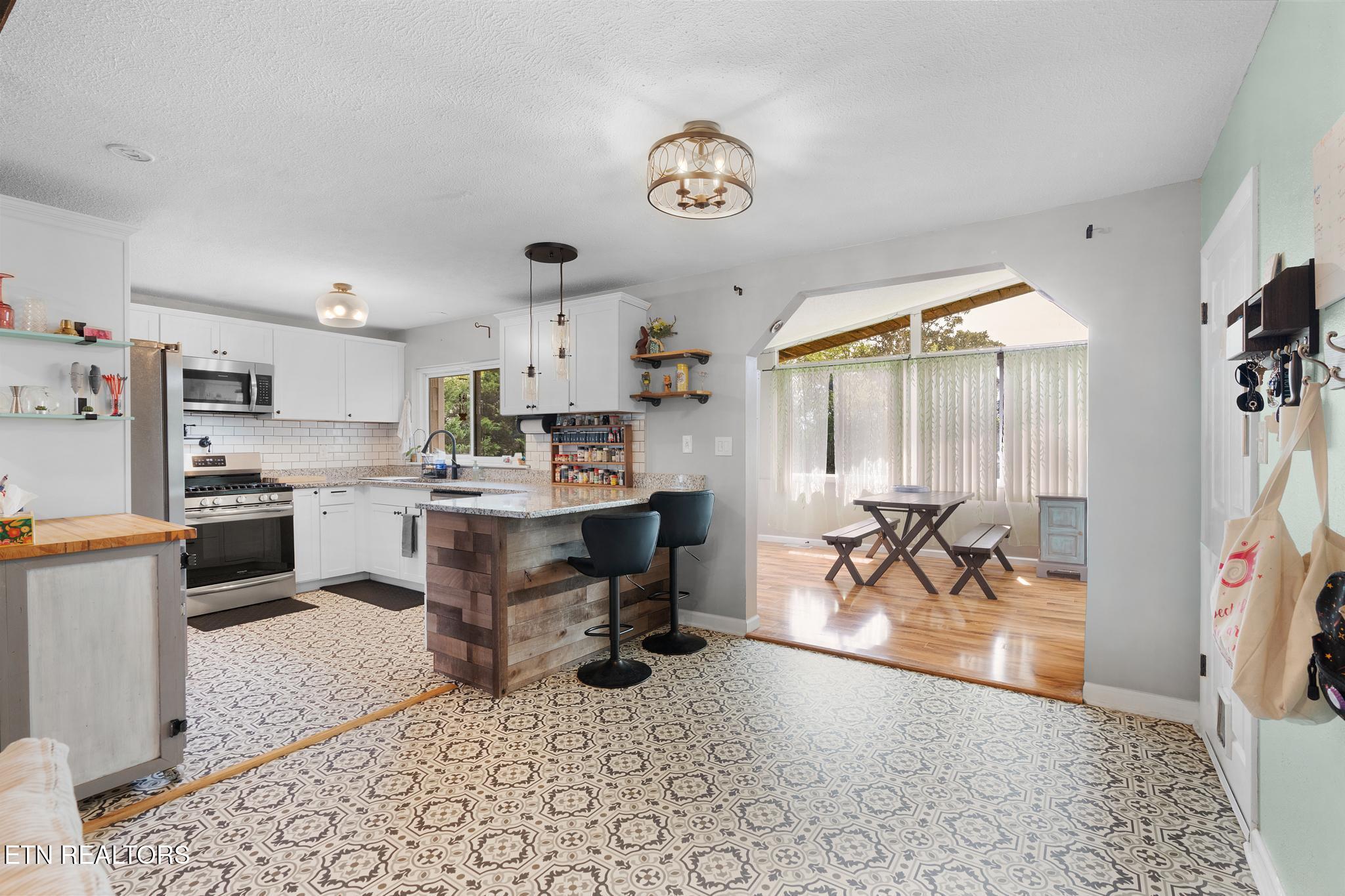 105 Henley Road Oak Ridge TN 37830