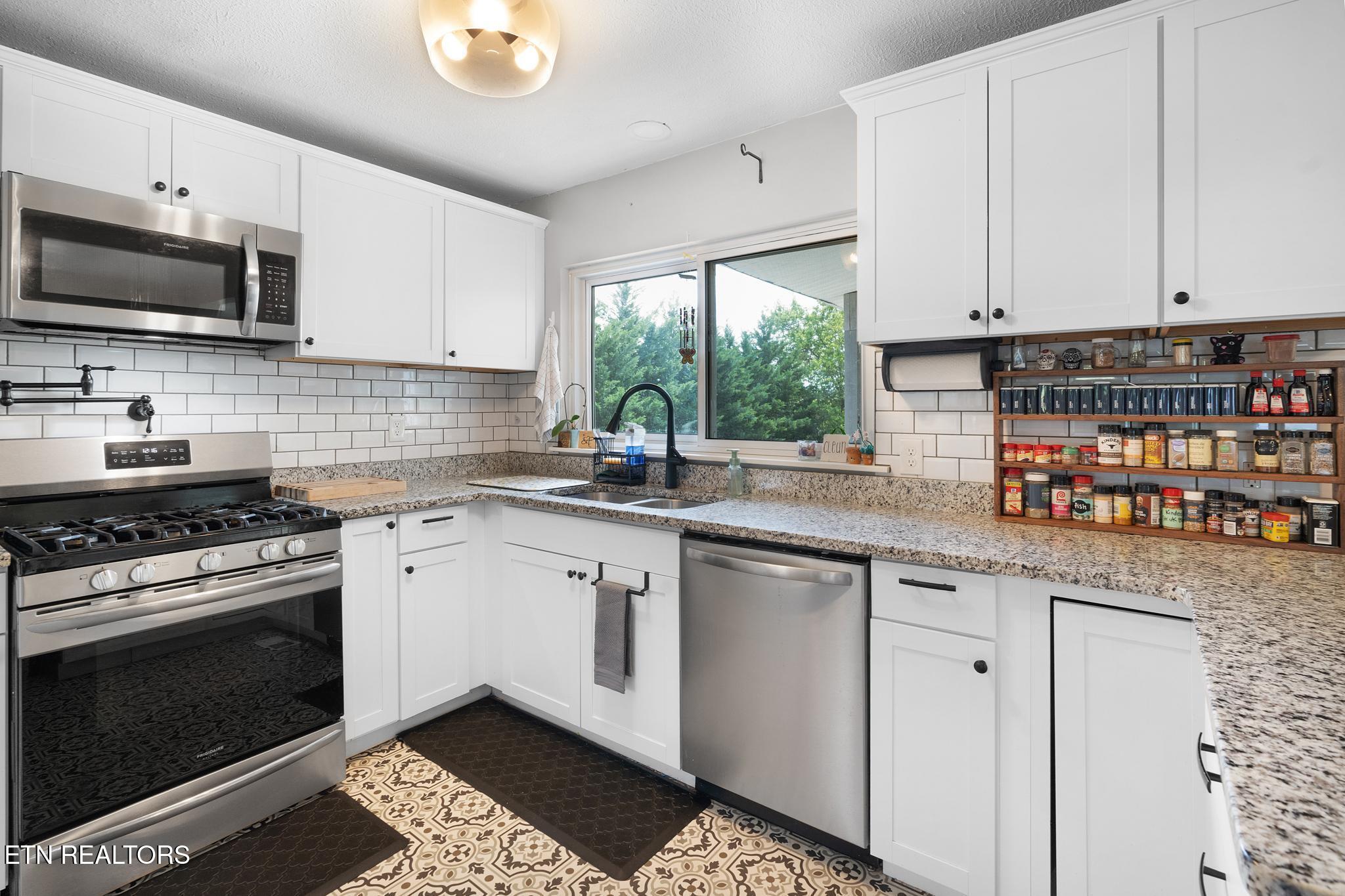 105 Henley Road Oak Ridge TN 37830