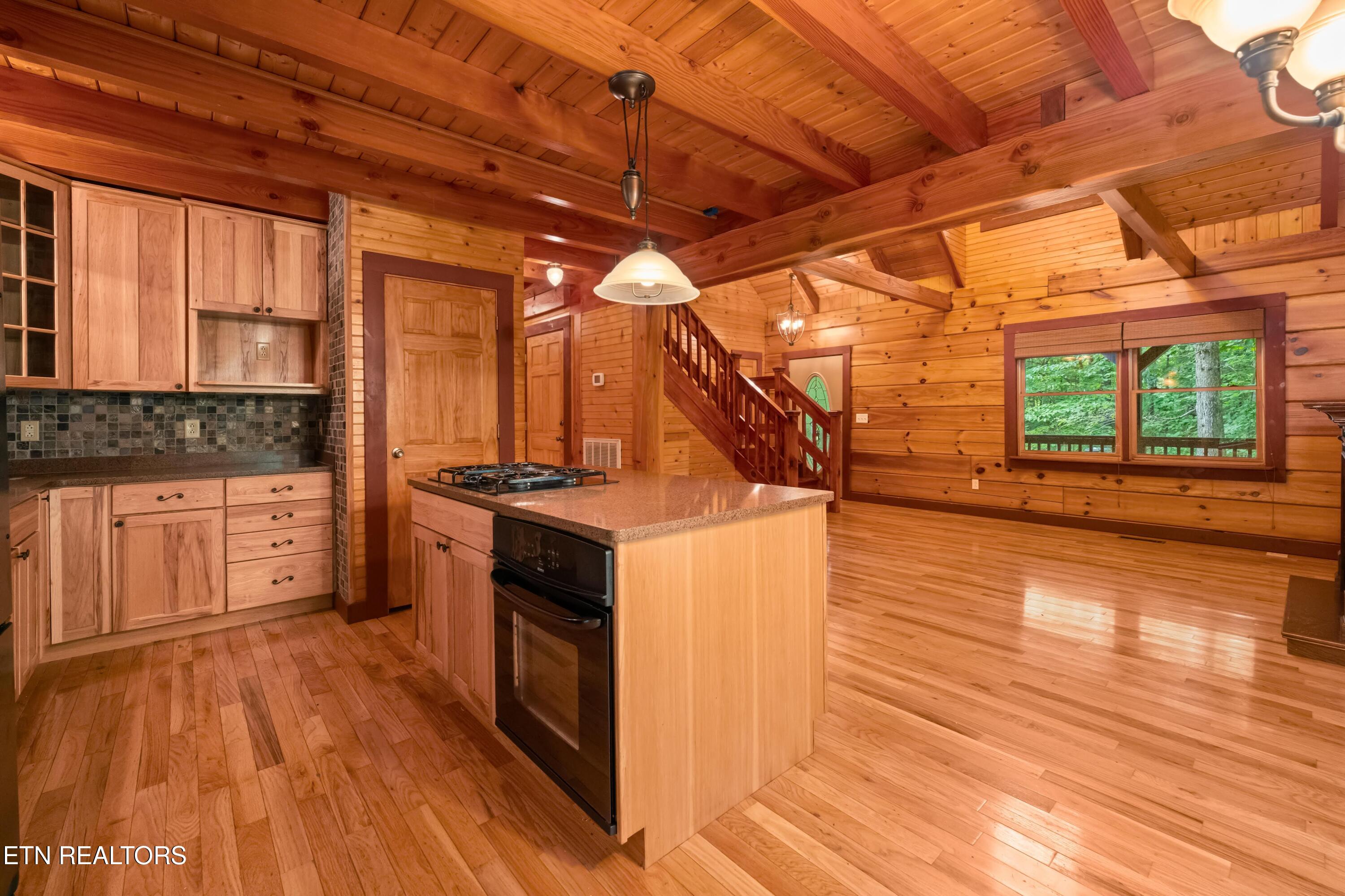 95 Alisha Lane Crossville TN 38571