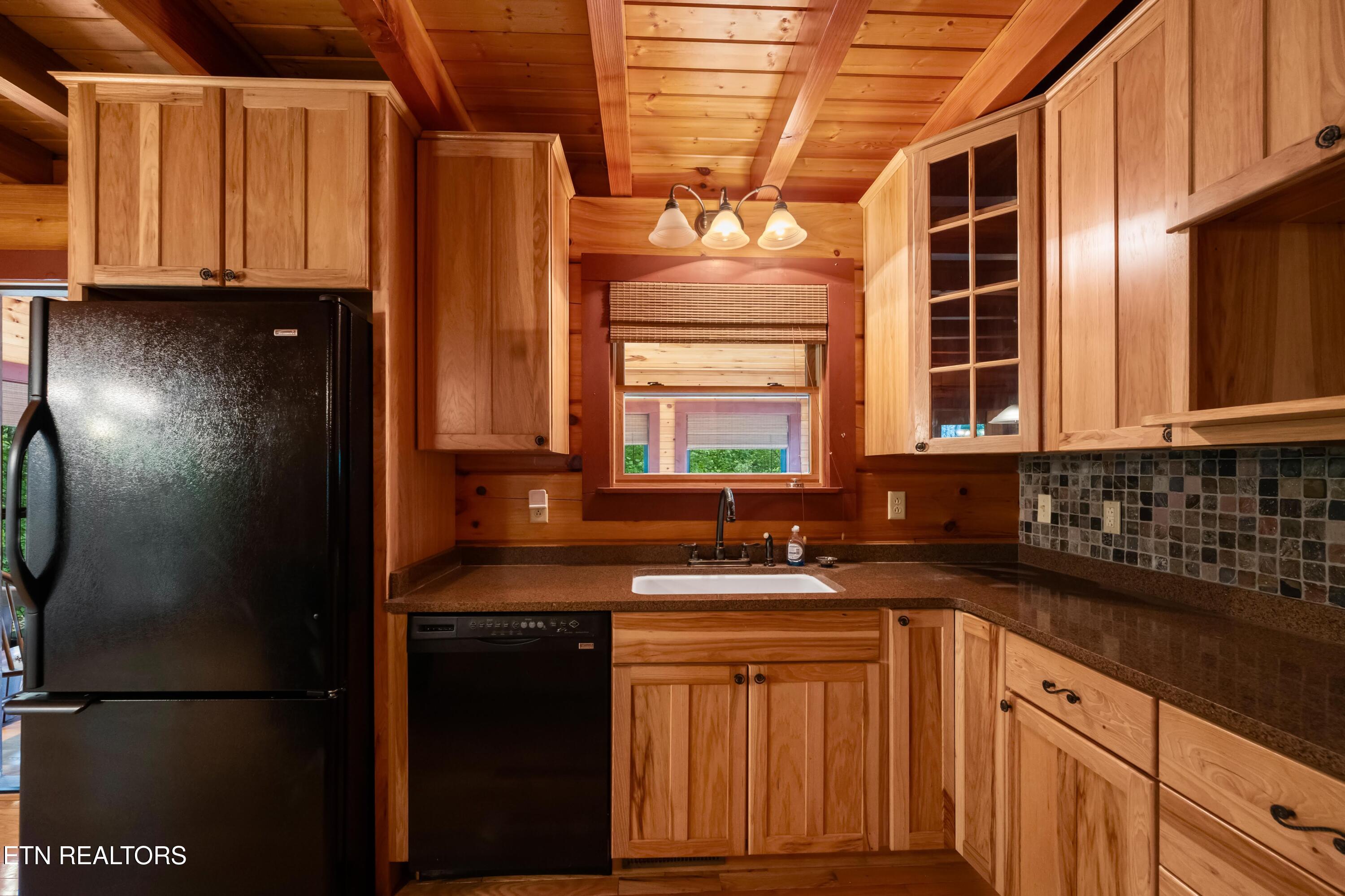 95 Alisha Lane Crossville TN 38571
