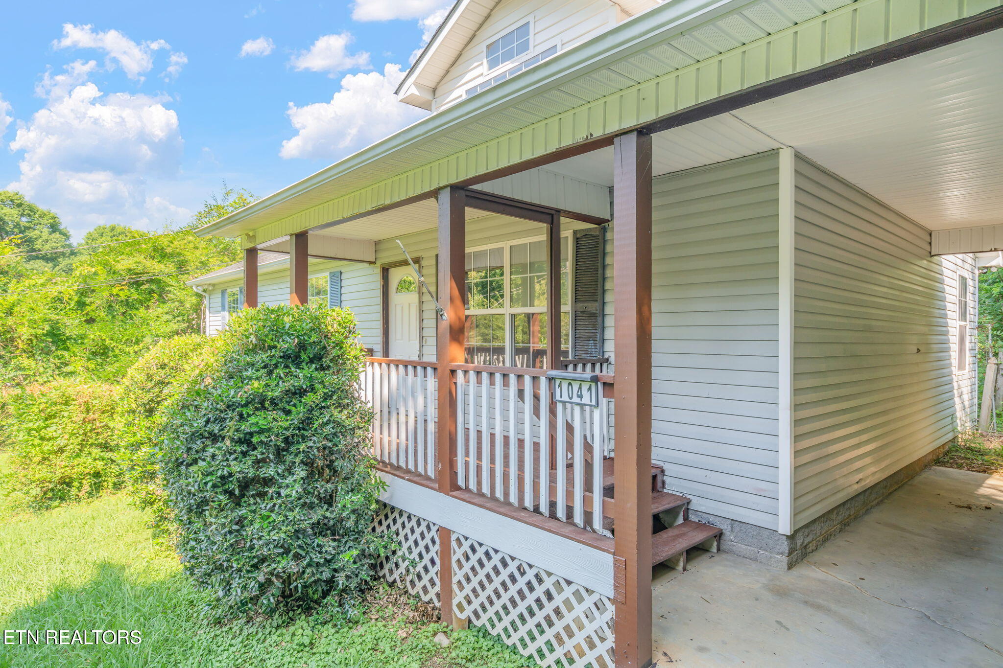 1041 SW Spring Drive Knoxville TN 37920
