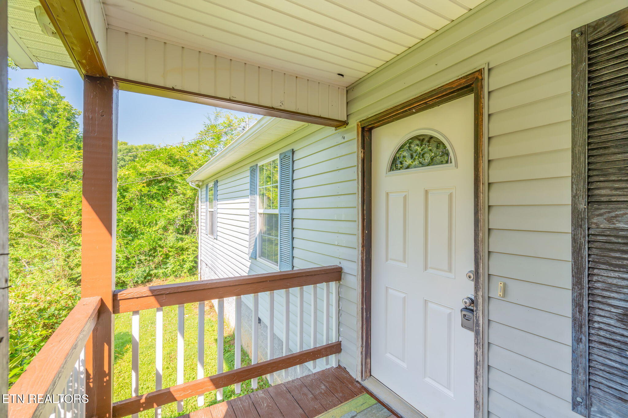 1041 SW Spring Drive Knoxville TN 37920