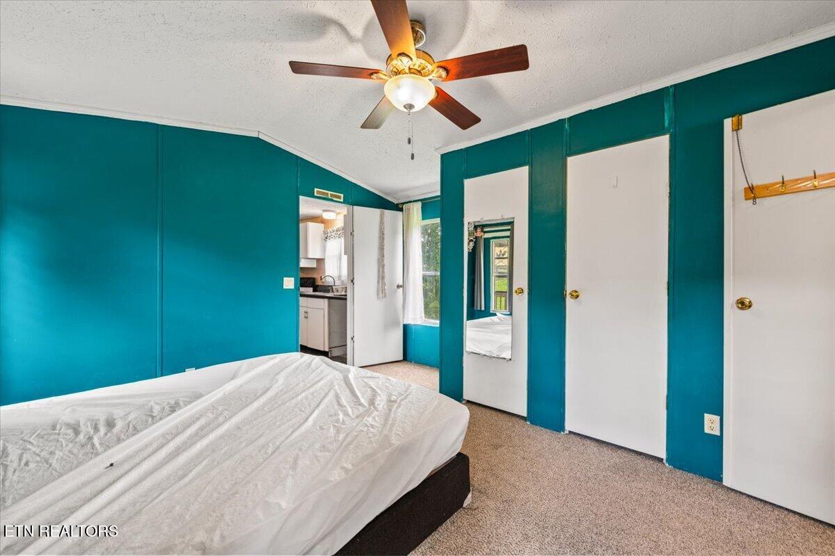 166 Andrew Lane Jacksboro TN 37757