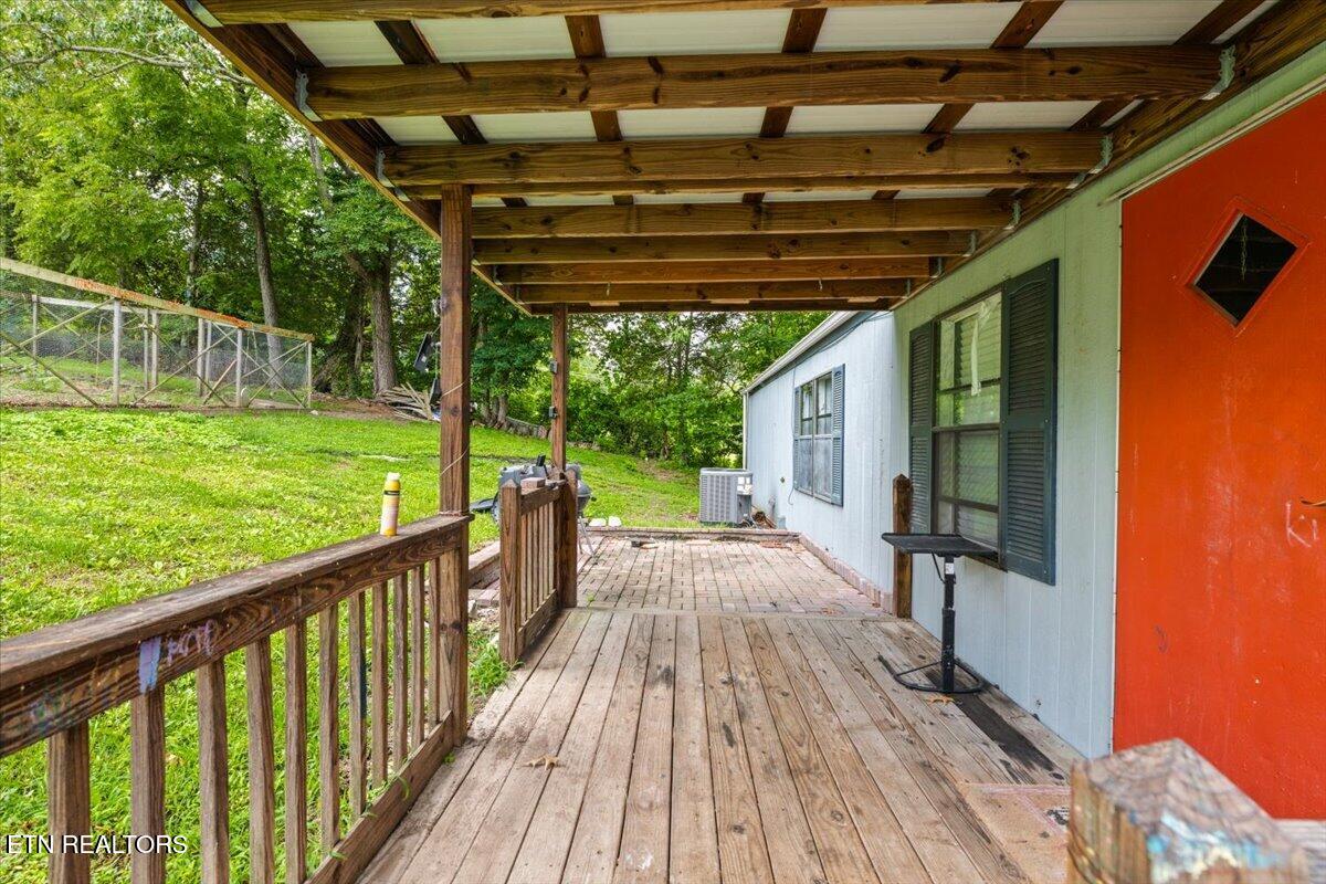 166 Andrew Lane Jacksboro TN 37757