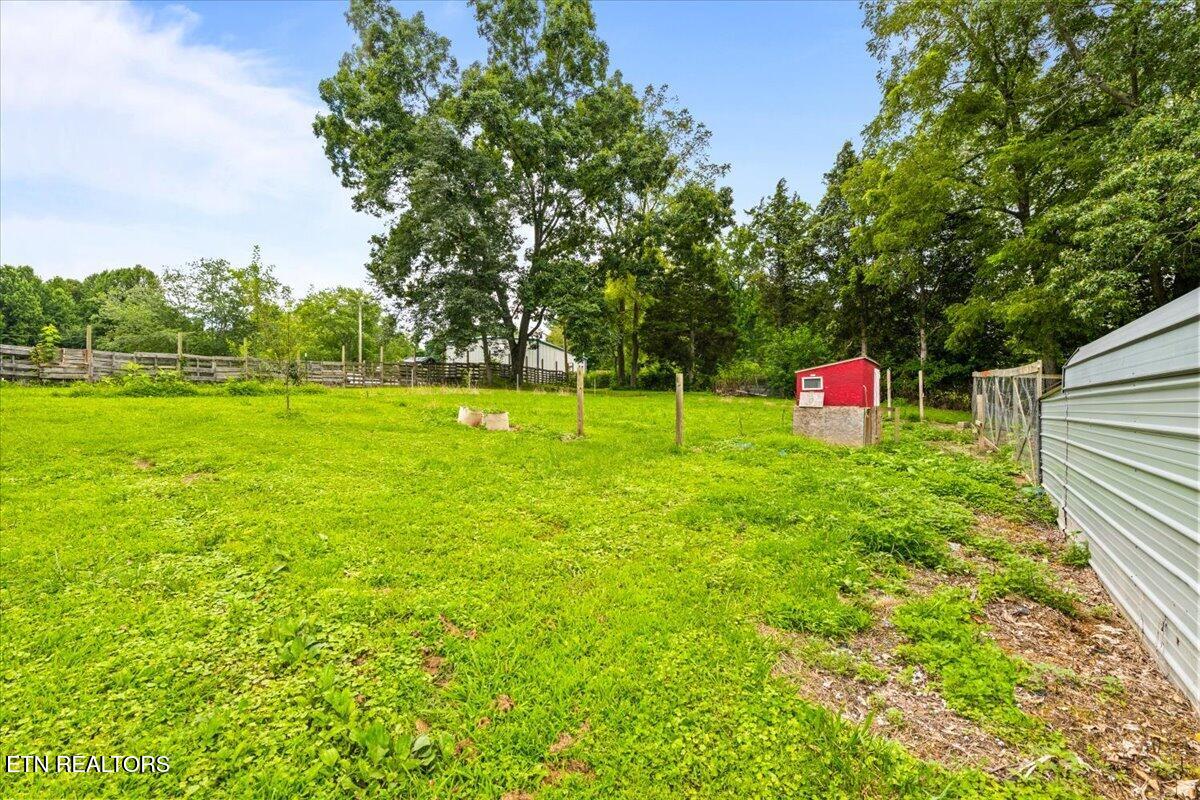 166 Andrew Lane Jacksboro TN 37757
