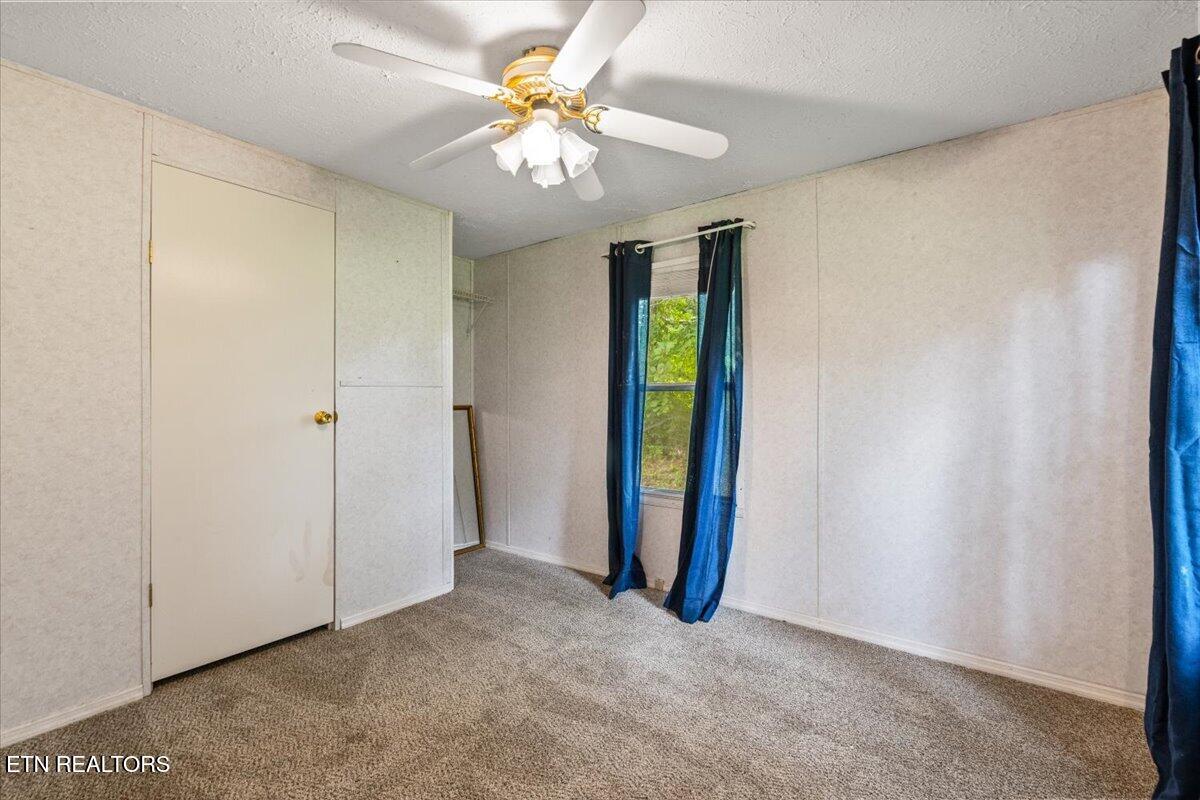 166 Andrew Lane Jacksboro TN 37757