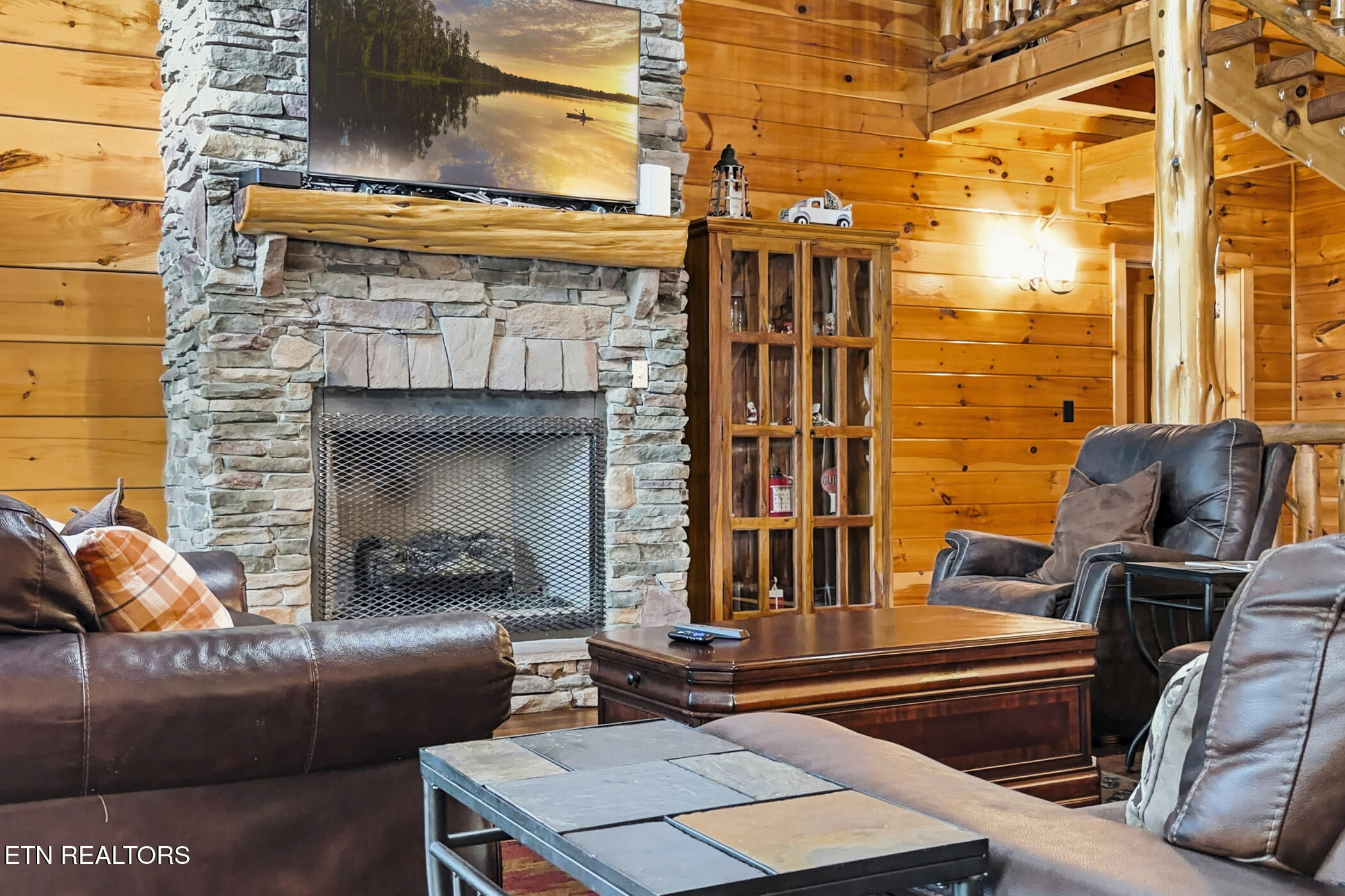 2906 Quiet Oak Way Pigeon Forge TN 37863