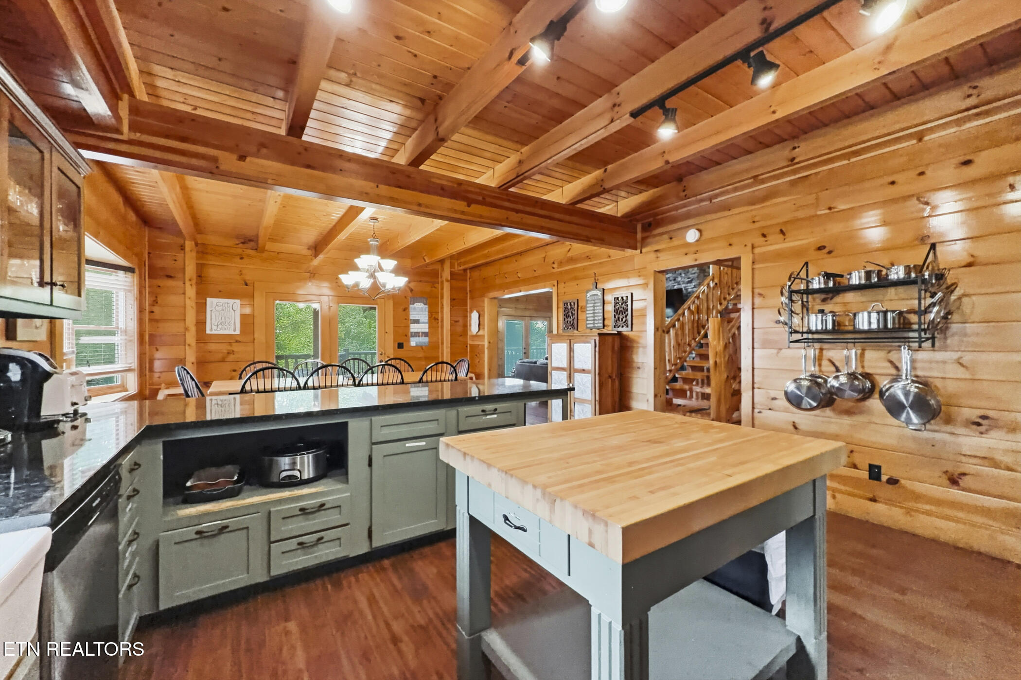 2906 Quiet Oak Way Pigeon Forge TN 37863