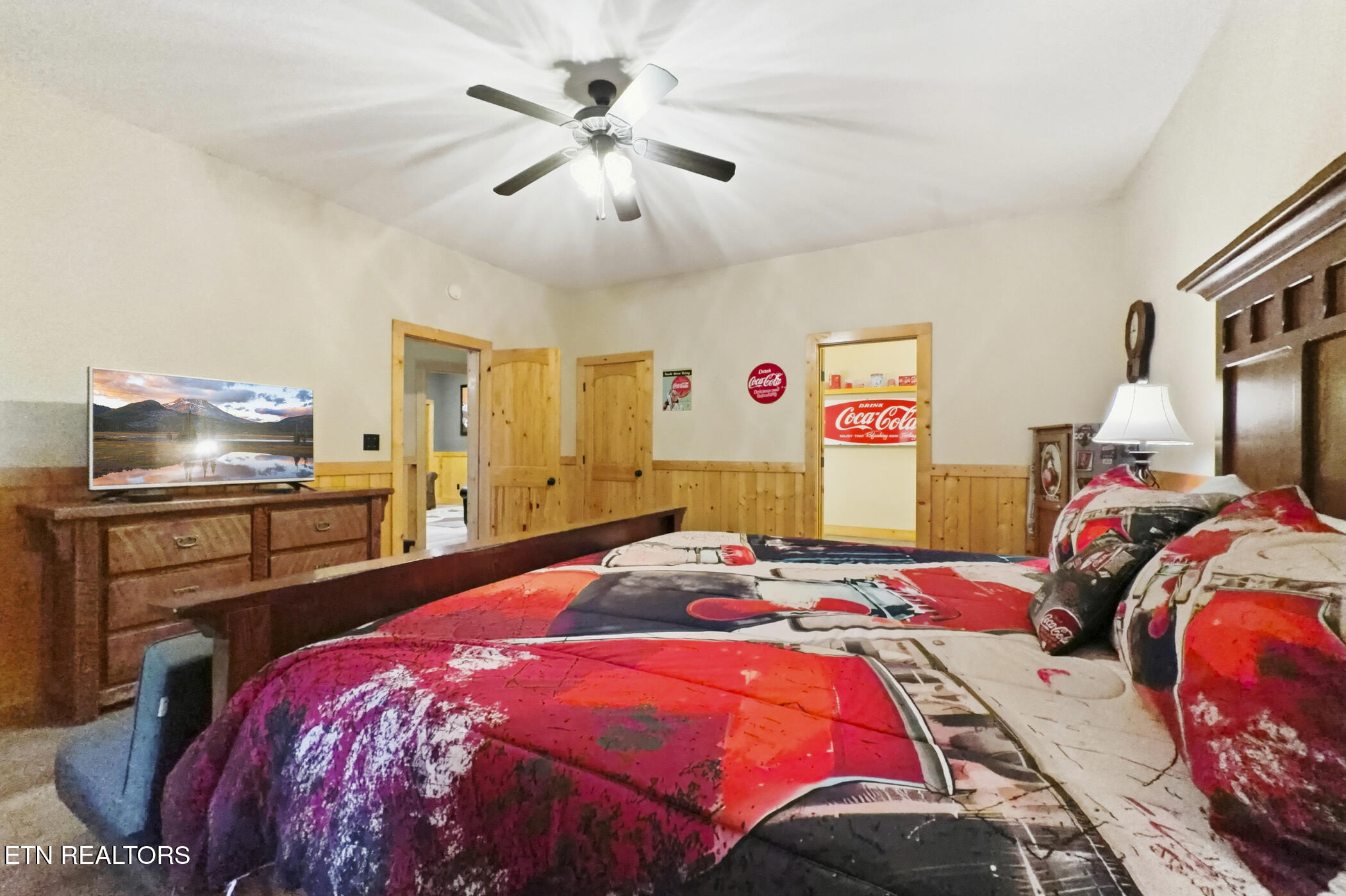 2906 Quiet Oak Way Pigeon Forge TN 37863