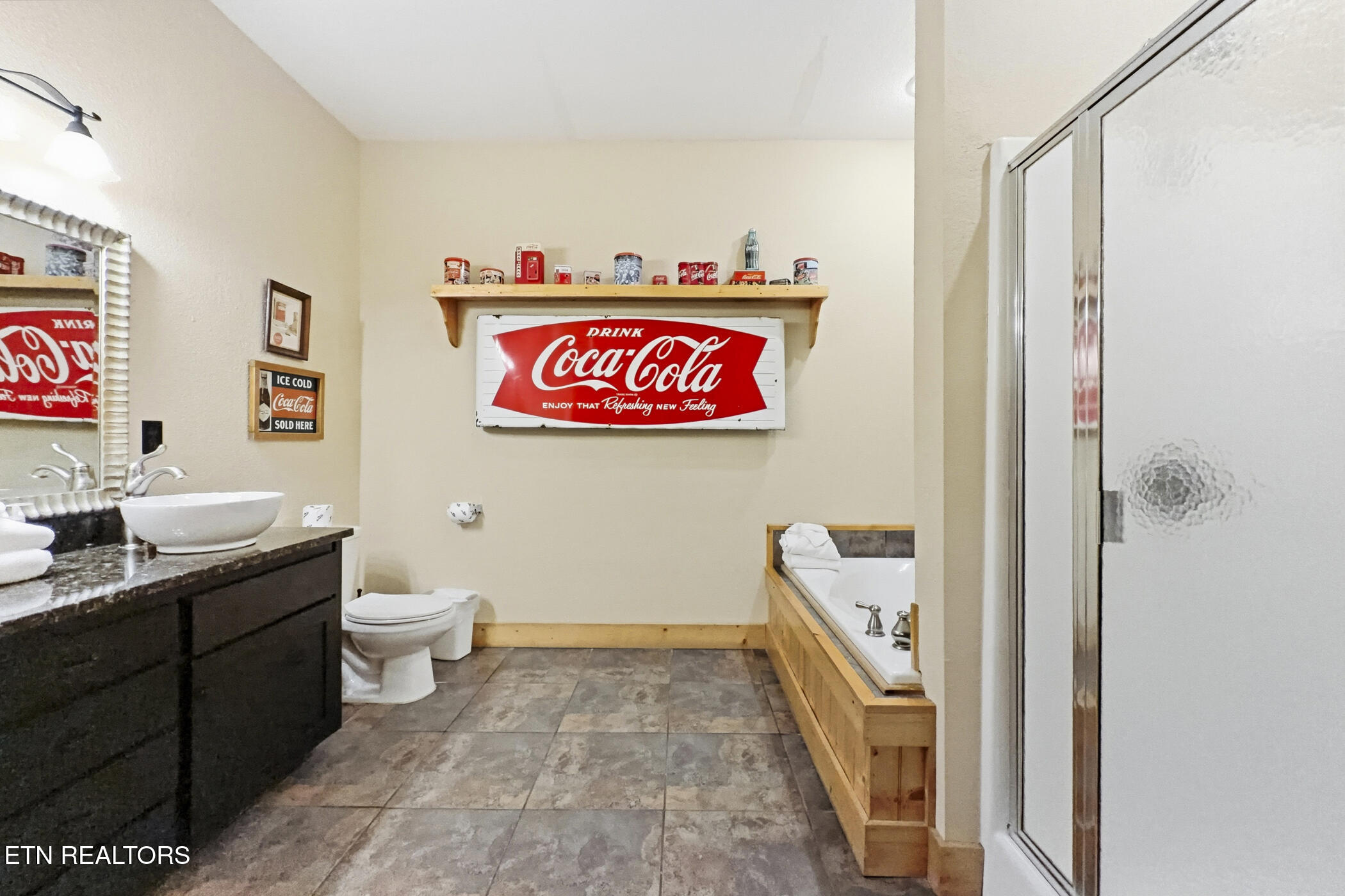 2906 Quiet Oak Way Pigeon Forge TN 37863