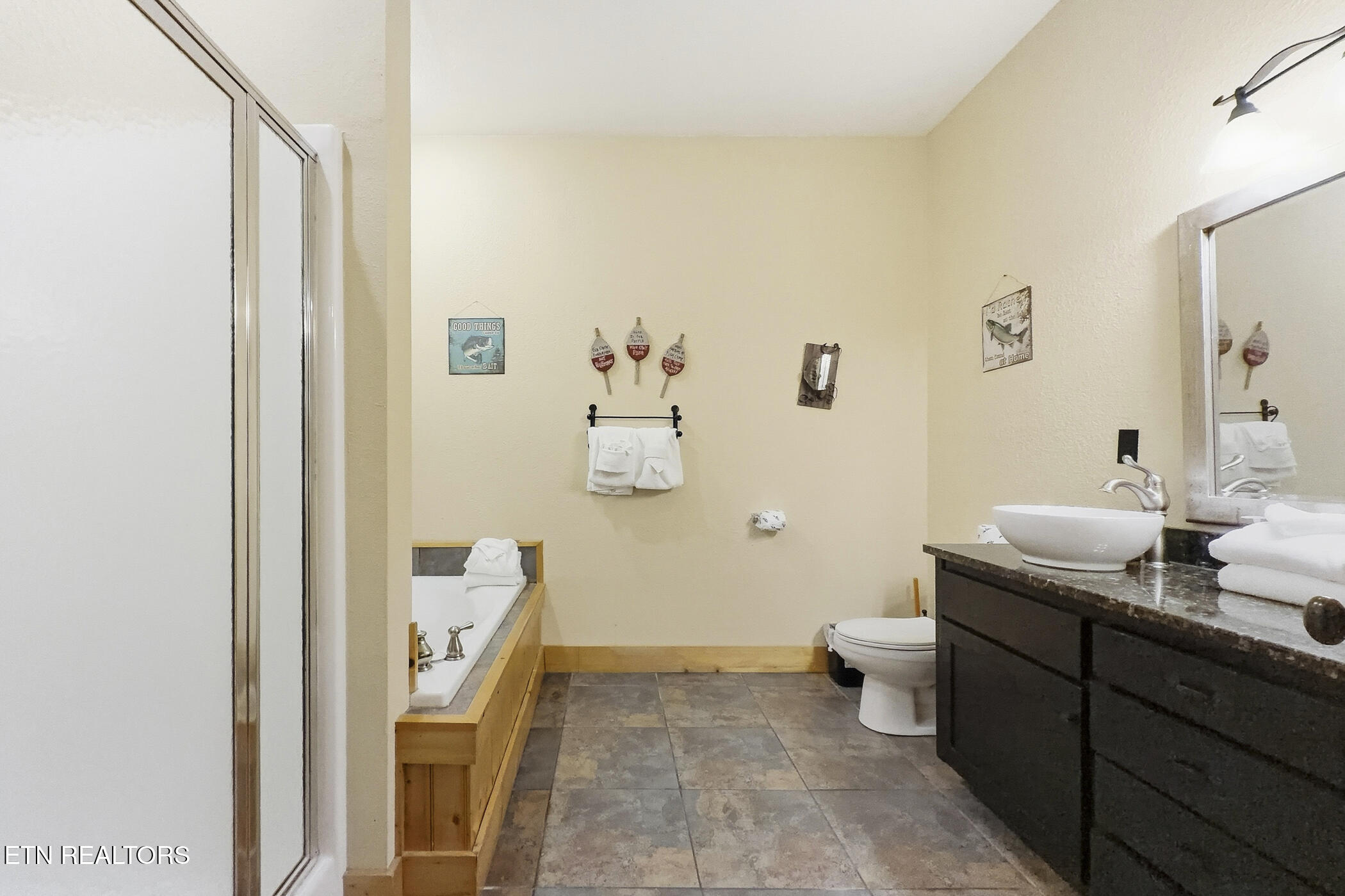 2906 Quiet Oak Way Pigeon Forge TN 37863