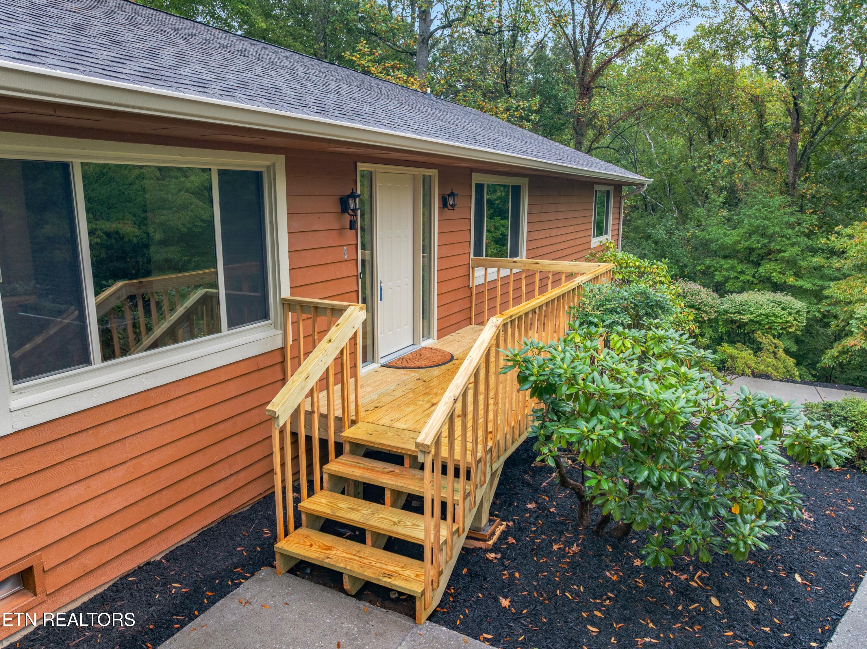 3320 Hazelwood Court Baneberry TN 37890