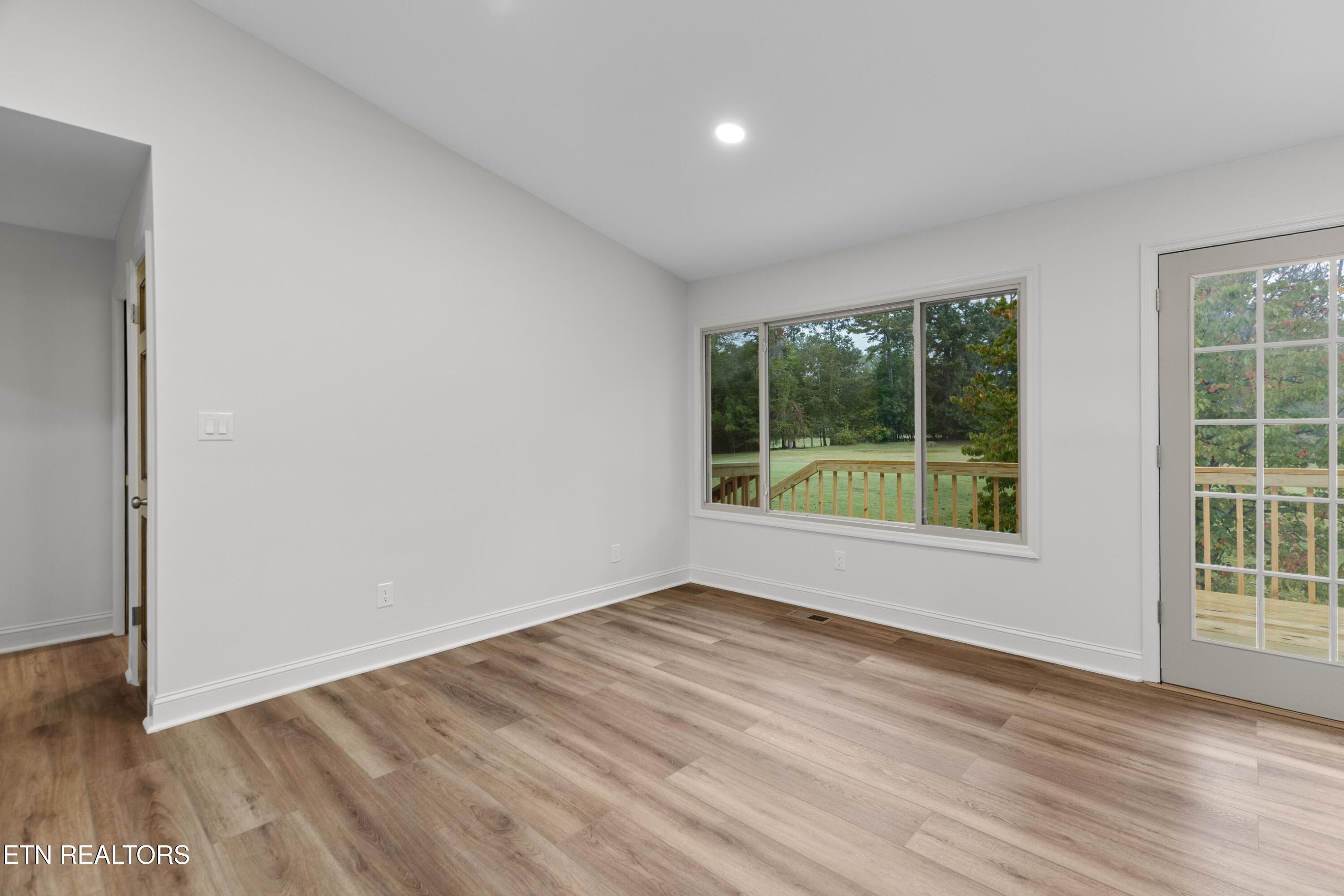 3320 Hazelwood Court Baneberry TN 37890