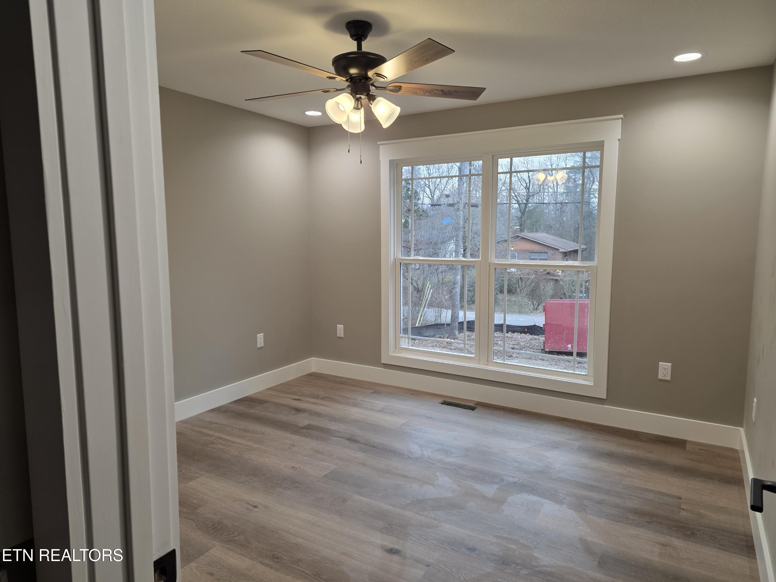 3124 Seminole Loop Crossville TN 38572